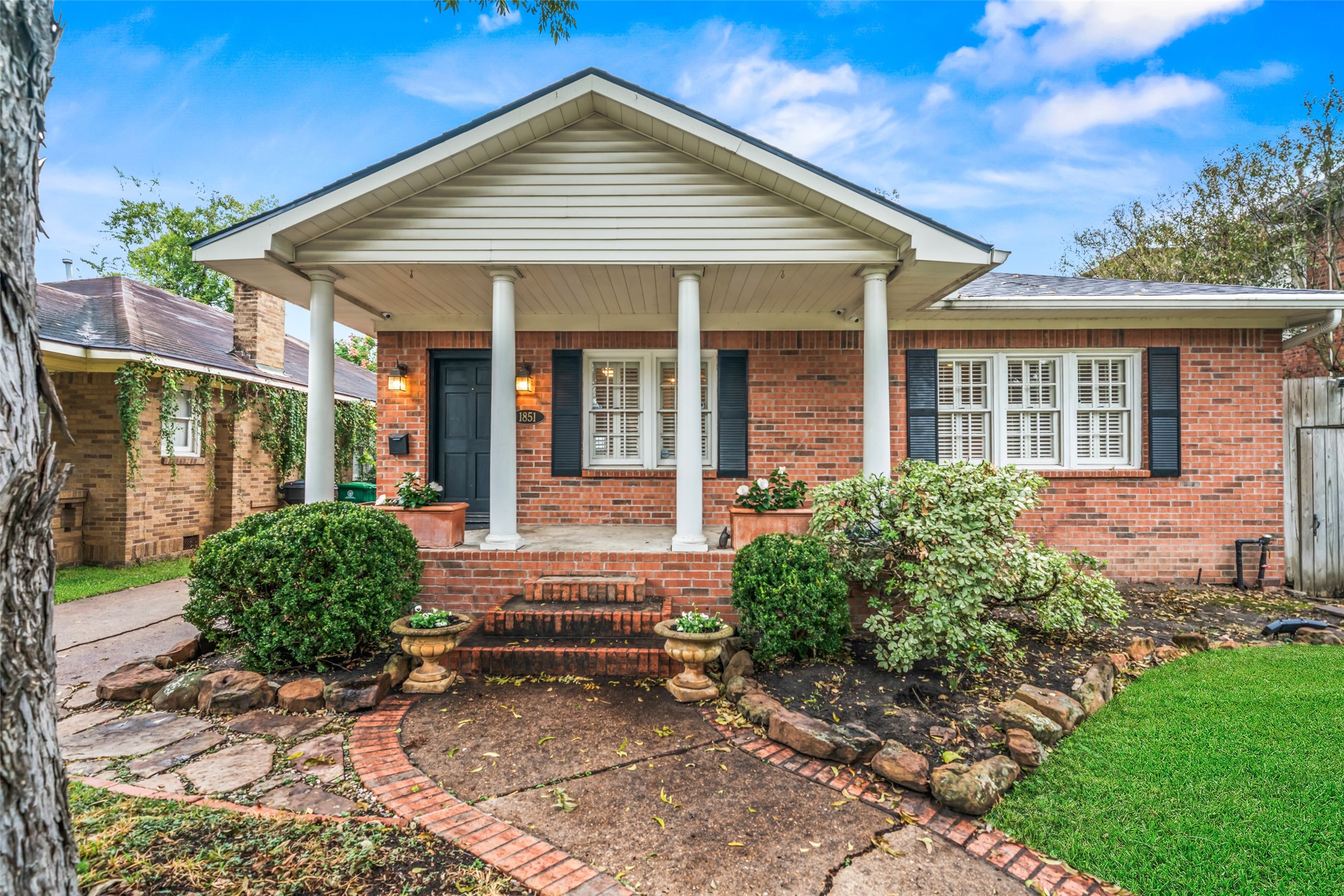 1851 Kipling Street, Houston, TX 77098 1851 Kipling Street, Houston, TX 77098