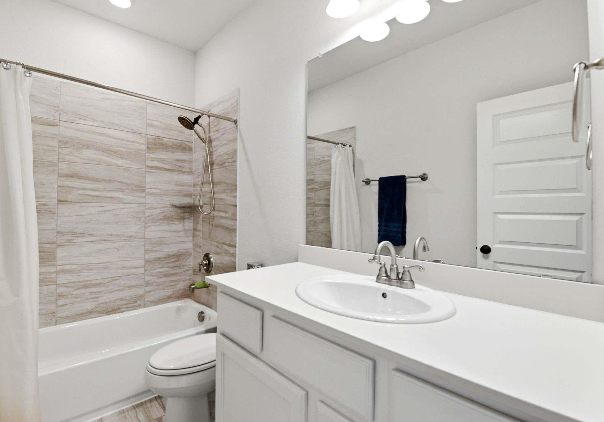 10062 S Goshawk Trail, Conroe, TX 77385