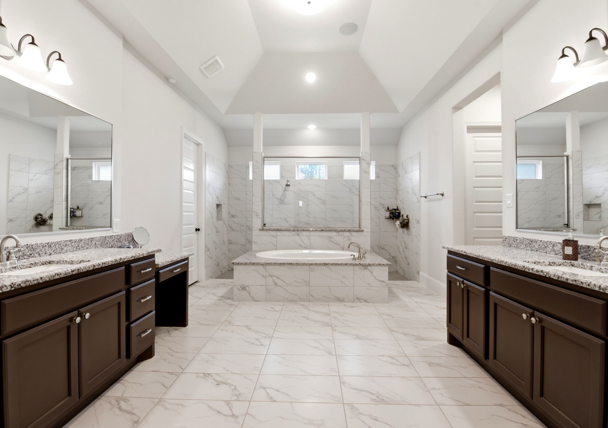 10062 S Goshawk Trail, Conroe, TX 77385