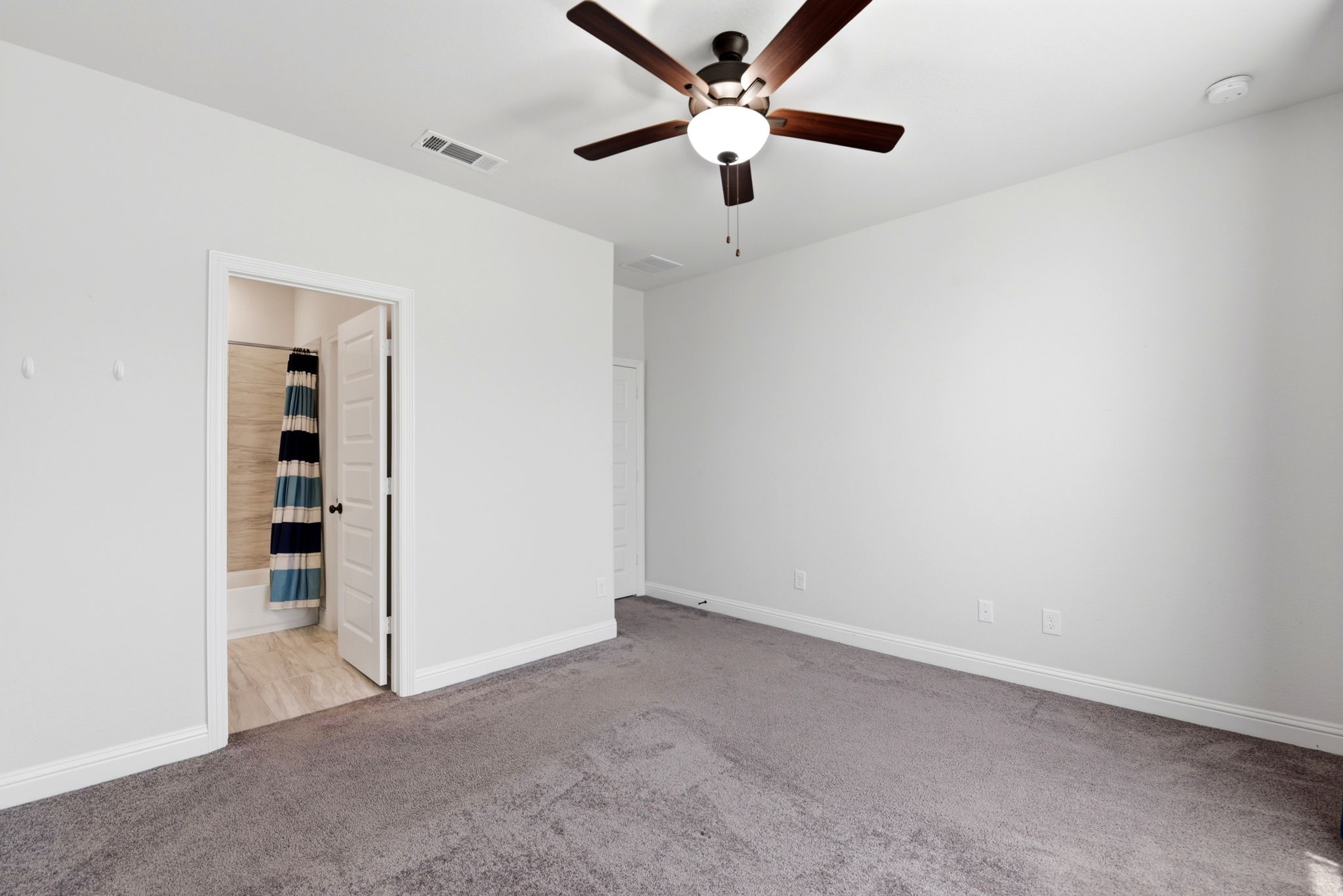 10062 S Goshawk Trail, Conroe, TX 77385