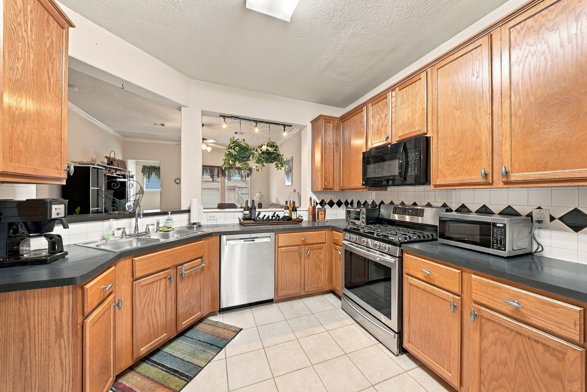 4710 Arbor Lane, Pasadena, TX 77505