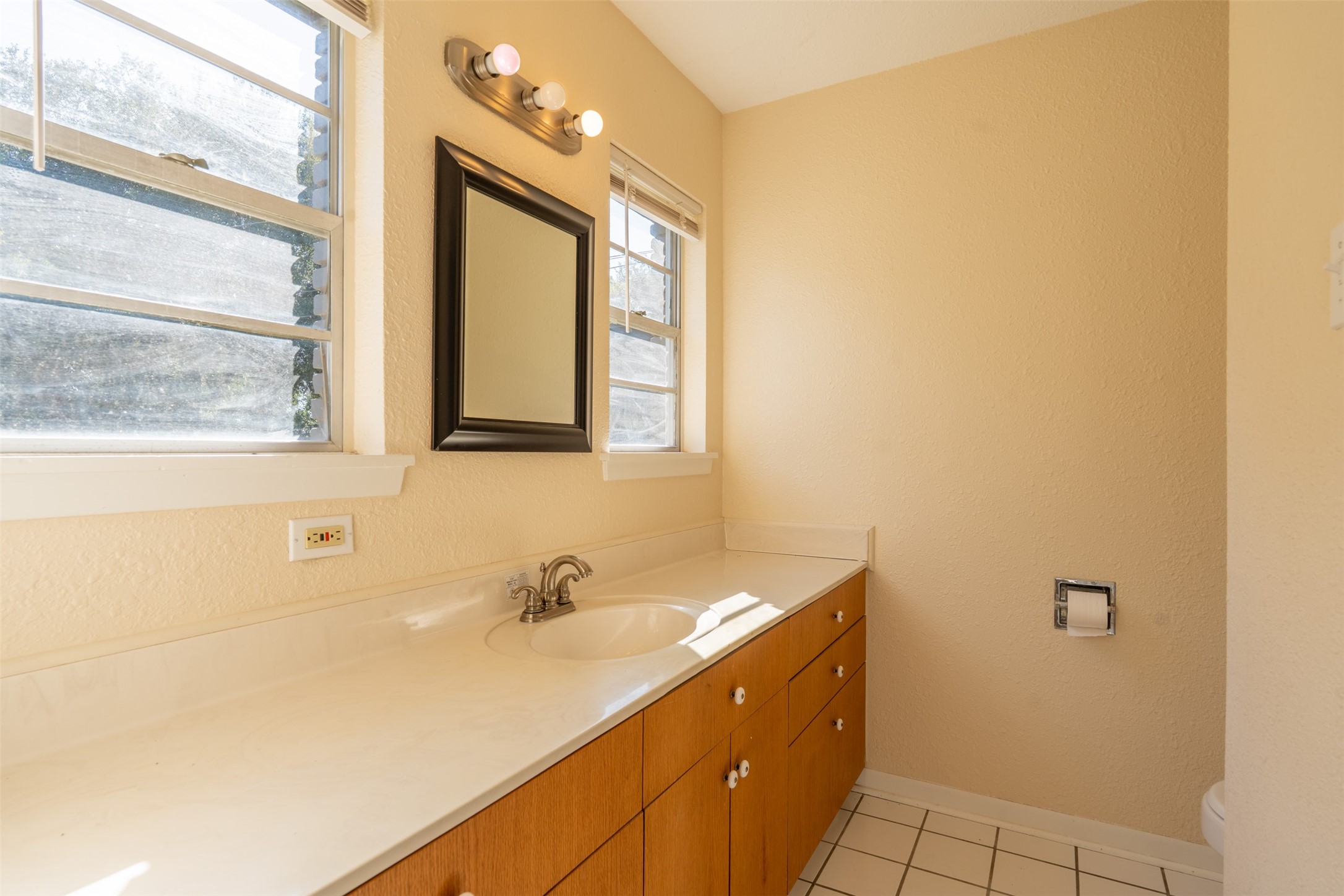 3900 Aggie Drive, Bay City, TX 77414