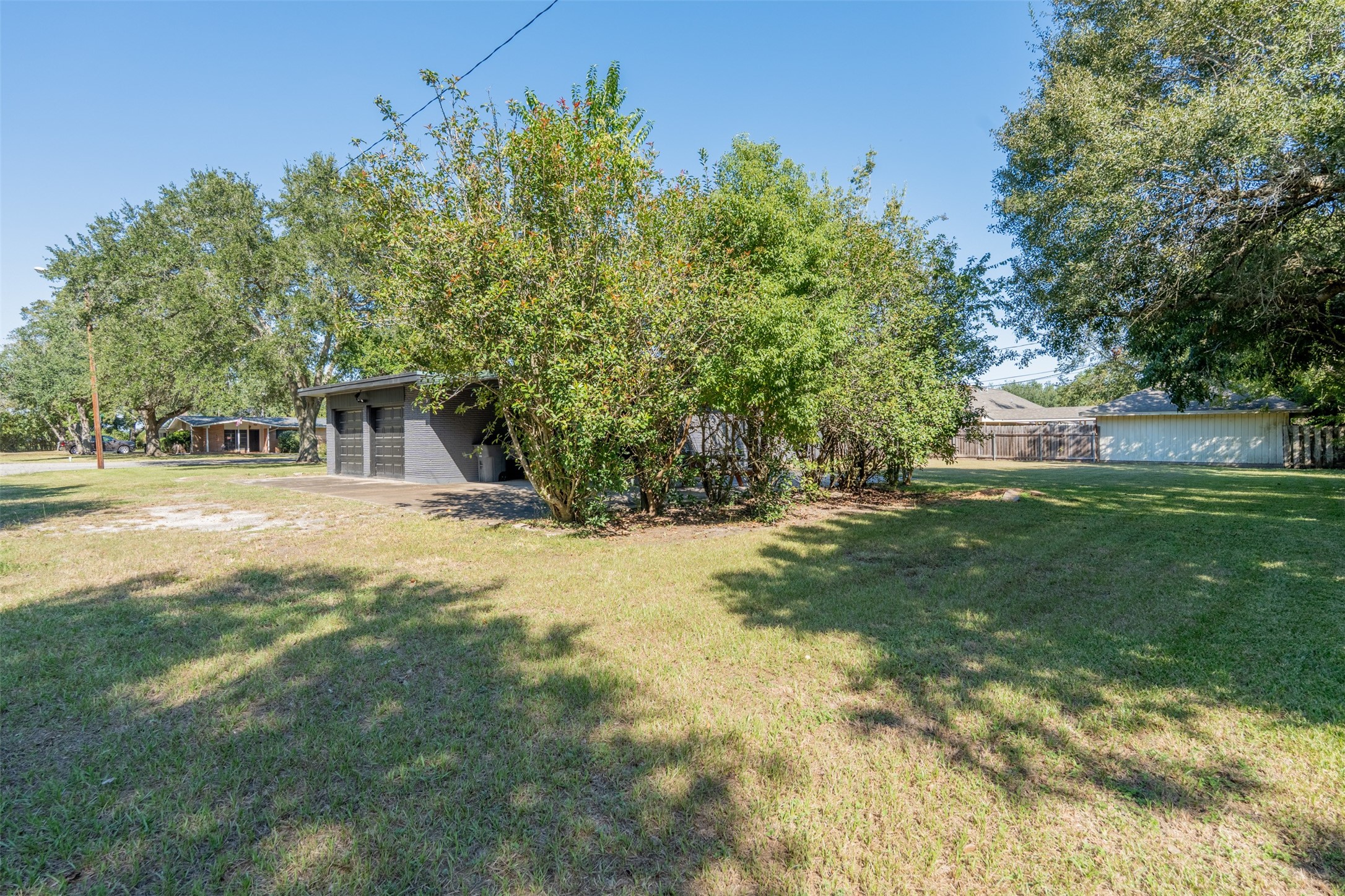3900 Aggie Drive, Bay City, TX 77414