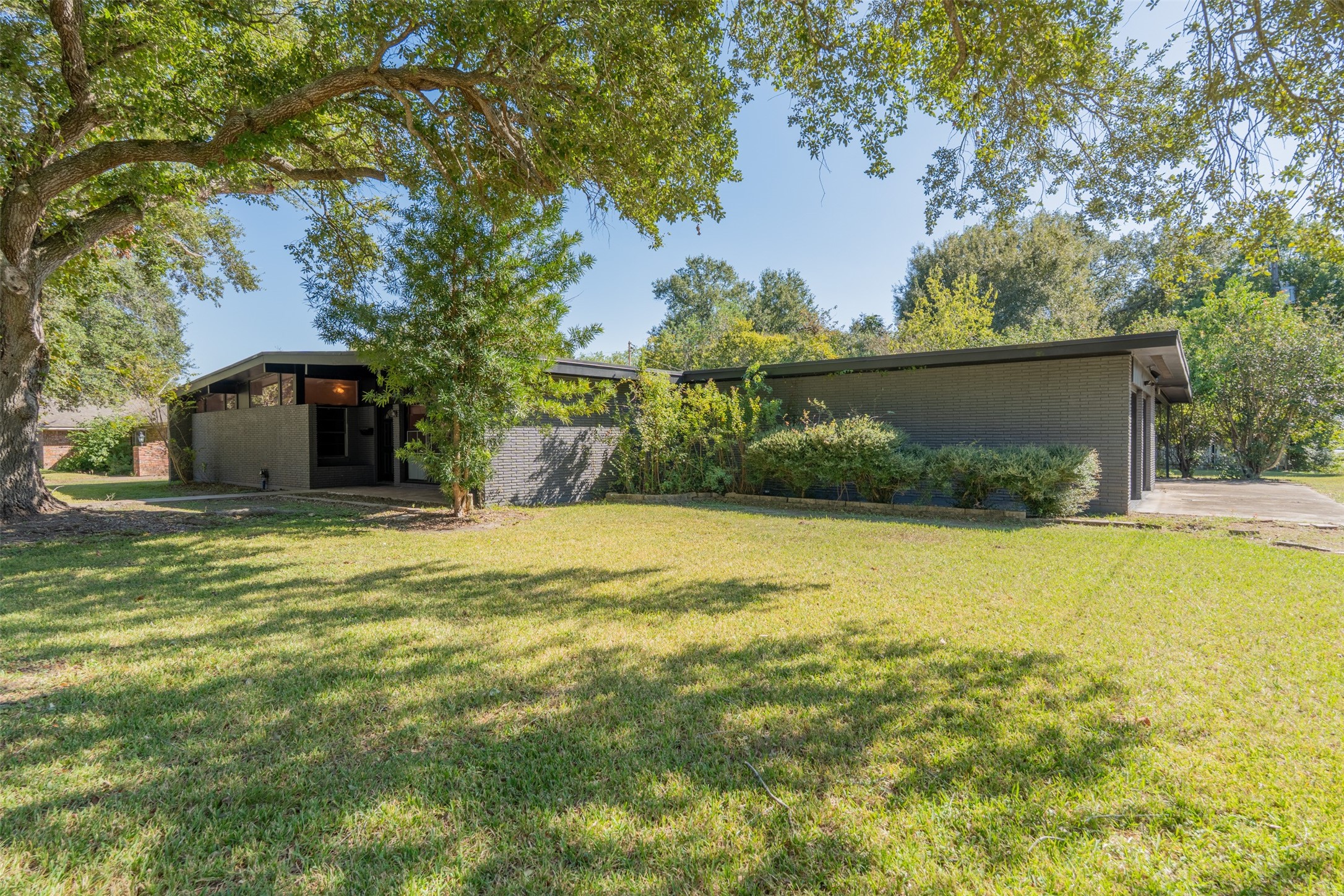 3900 Aggie Drive, Bay City, TX 77414