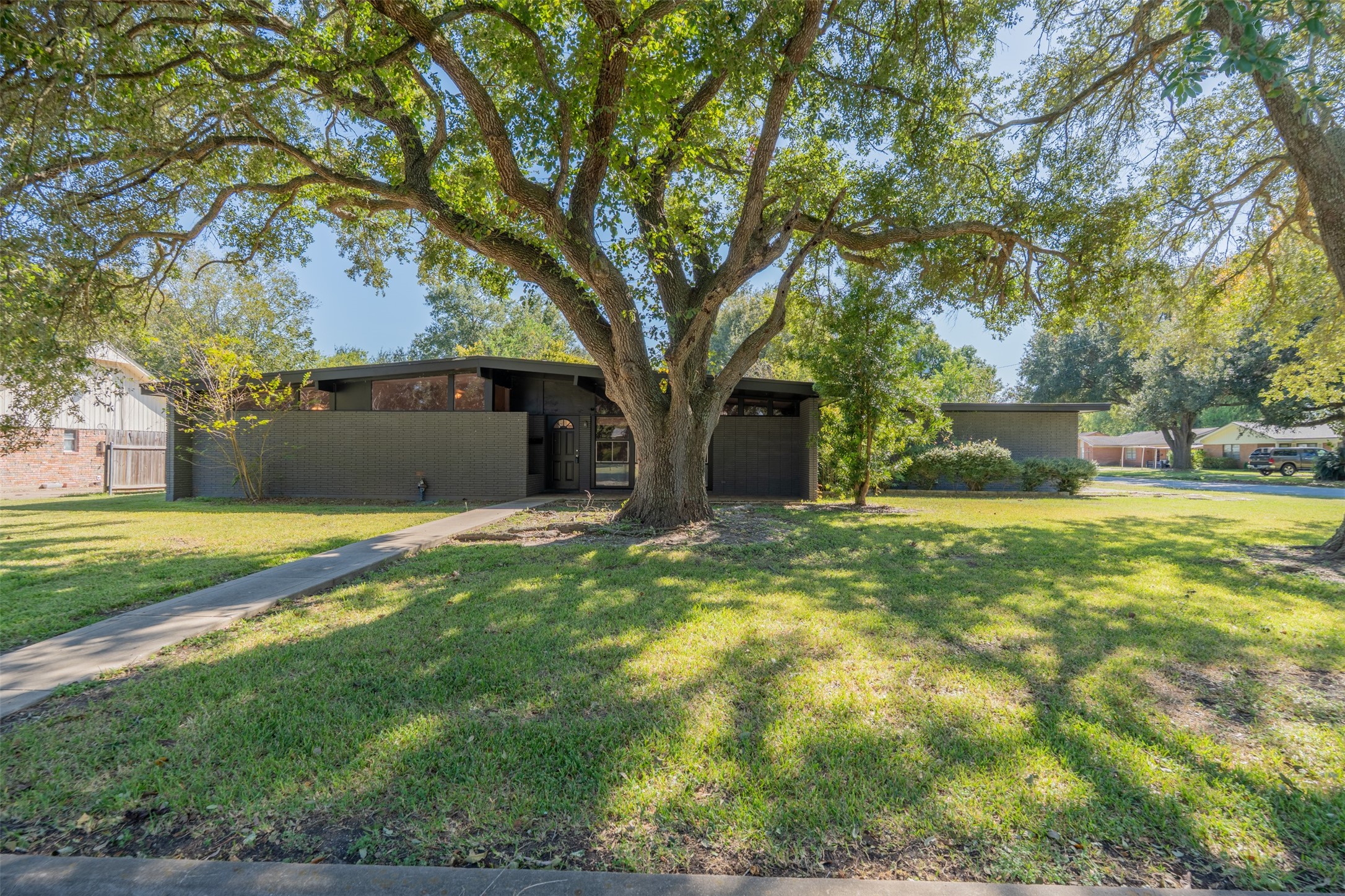3900 Aggie Drive, Bay City, TX 77414