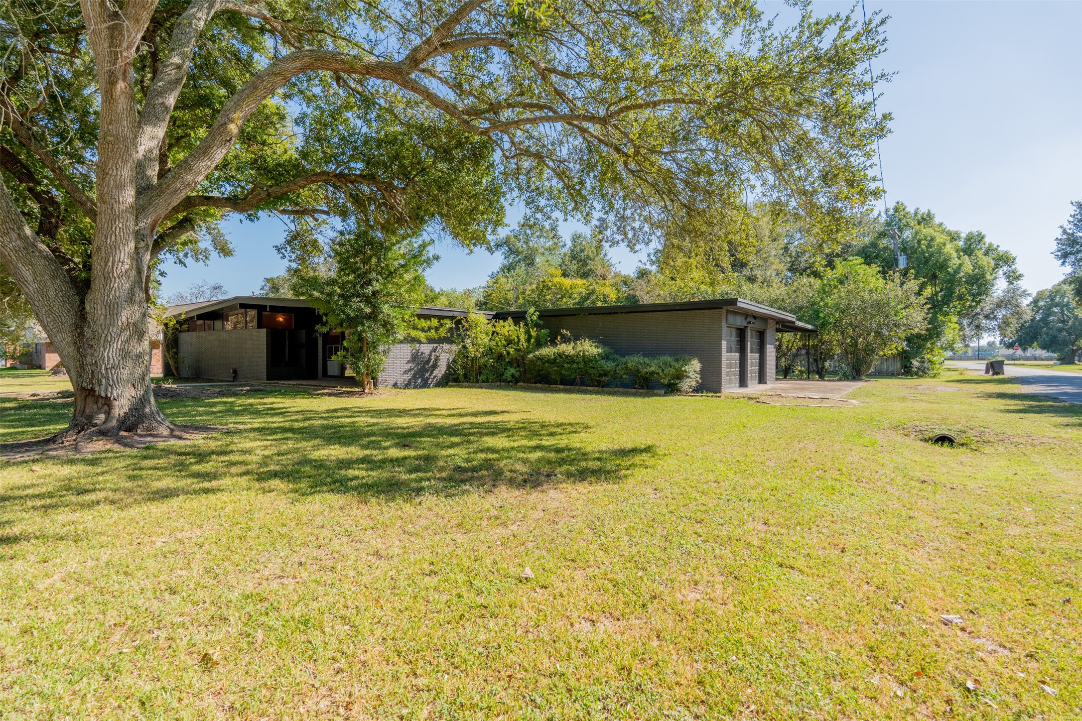 3900 Aggie Drive, Bay City, TX 77414