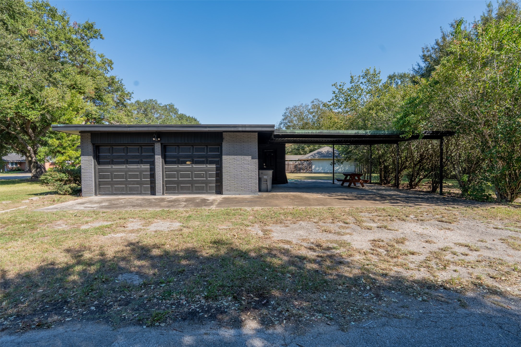 3900 Aggie Drive, Bay City, TX 77414