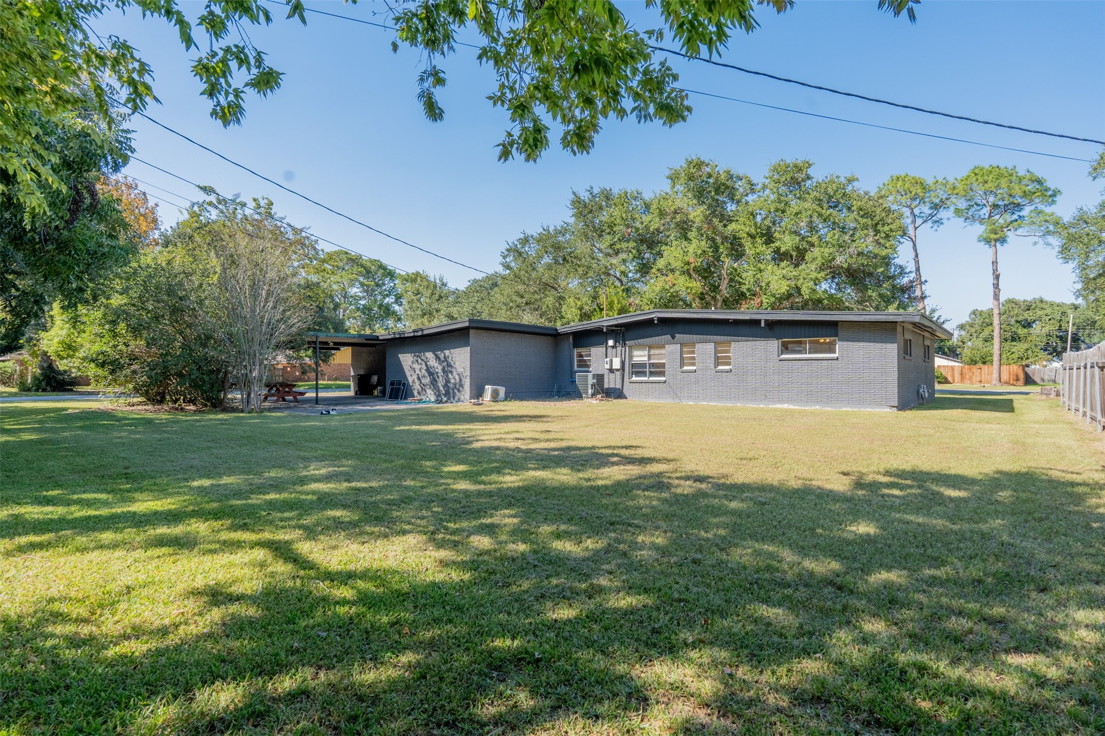 3900 Aggie Drive, Bay City, TX 77414