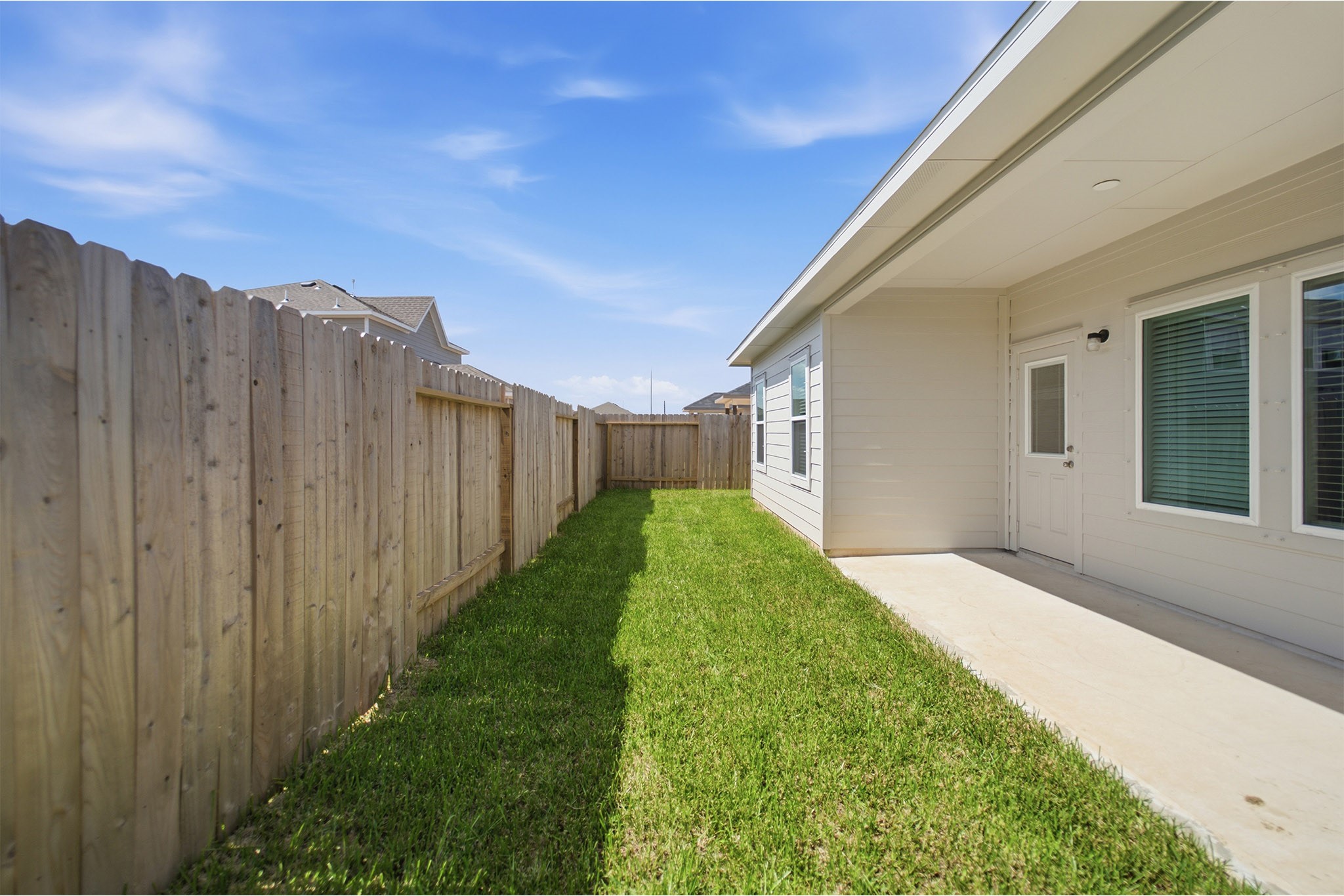 768 Red Mulberry Street, La Marque, TX 77568