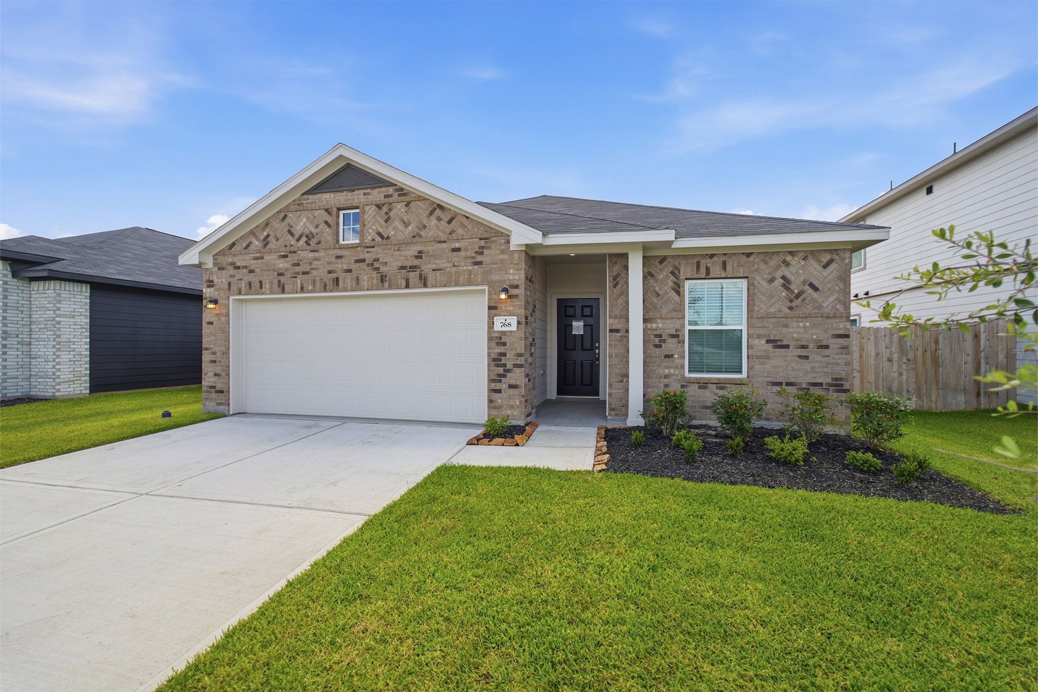 768 Red Mulberry Street, La Marque, TX 77568