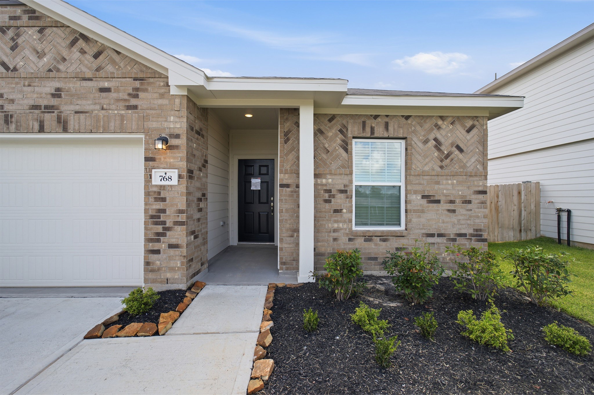 768 Red Mulberry Street, La Marque, TX 77568