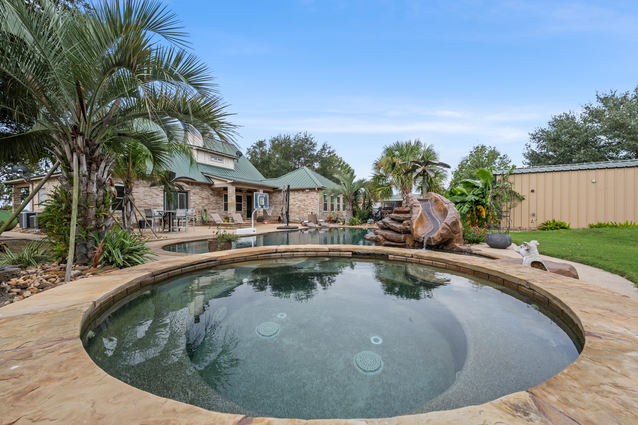 built in hot tub