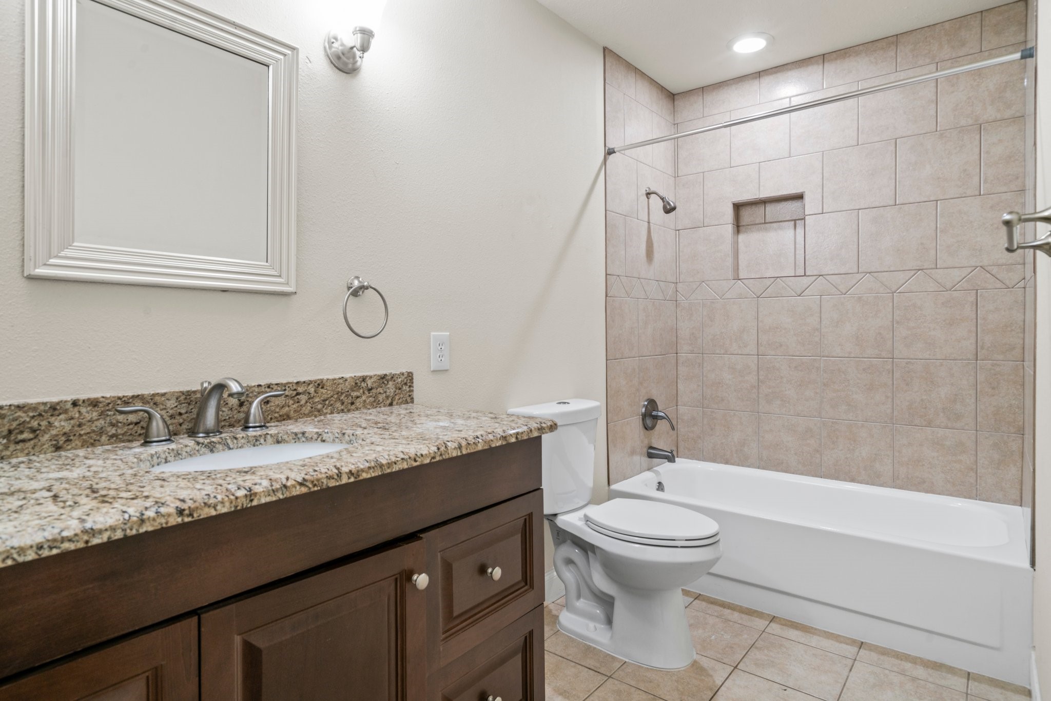 12006 Acorn Oak Street, The Woodlands, TX 77380