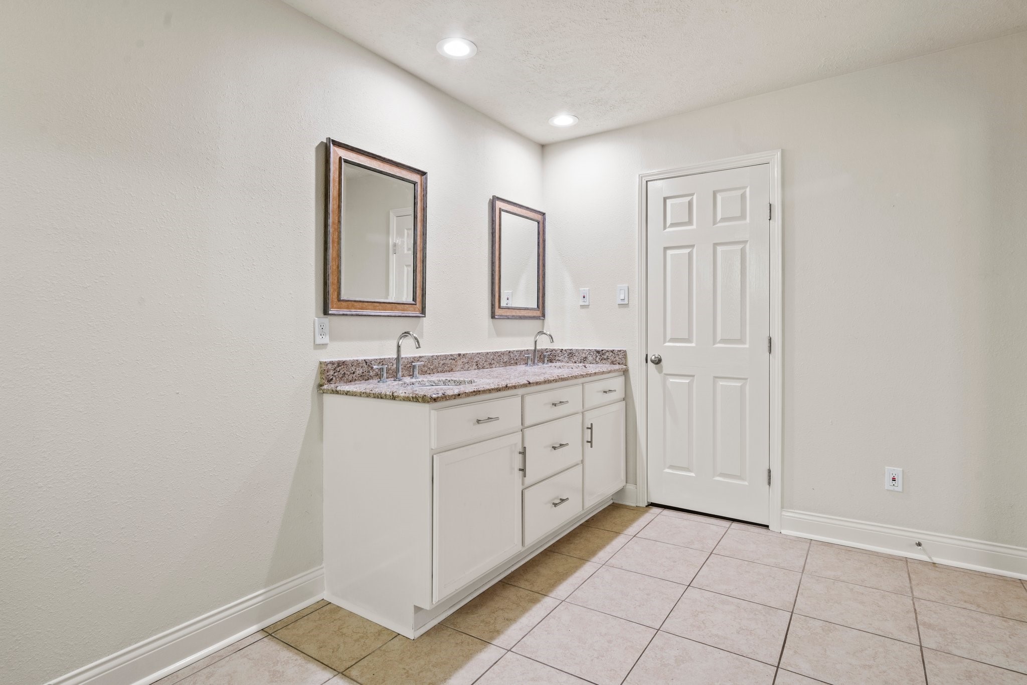 12006 Acorn Oak Street, The Woodlands, TX 77380