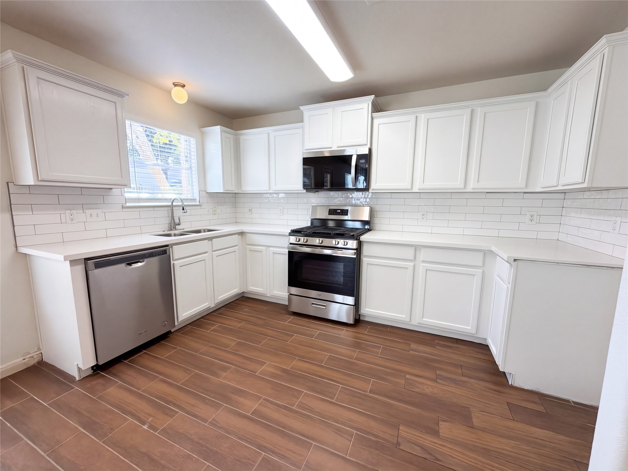 6311 Richland Hills Drive, Katy, TX 77494