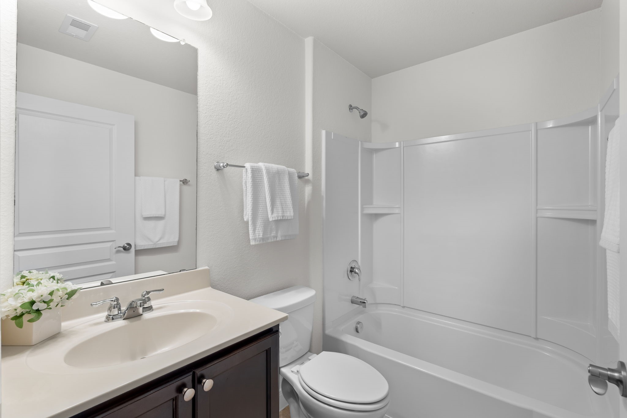 Welcoming secondary BR offers comfortable accommodations for overnight guests!