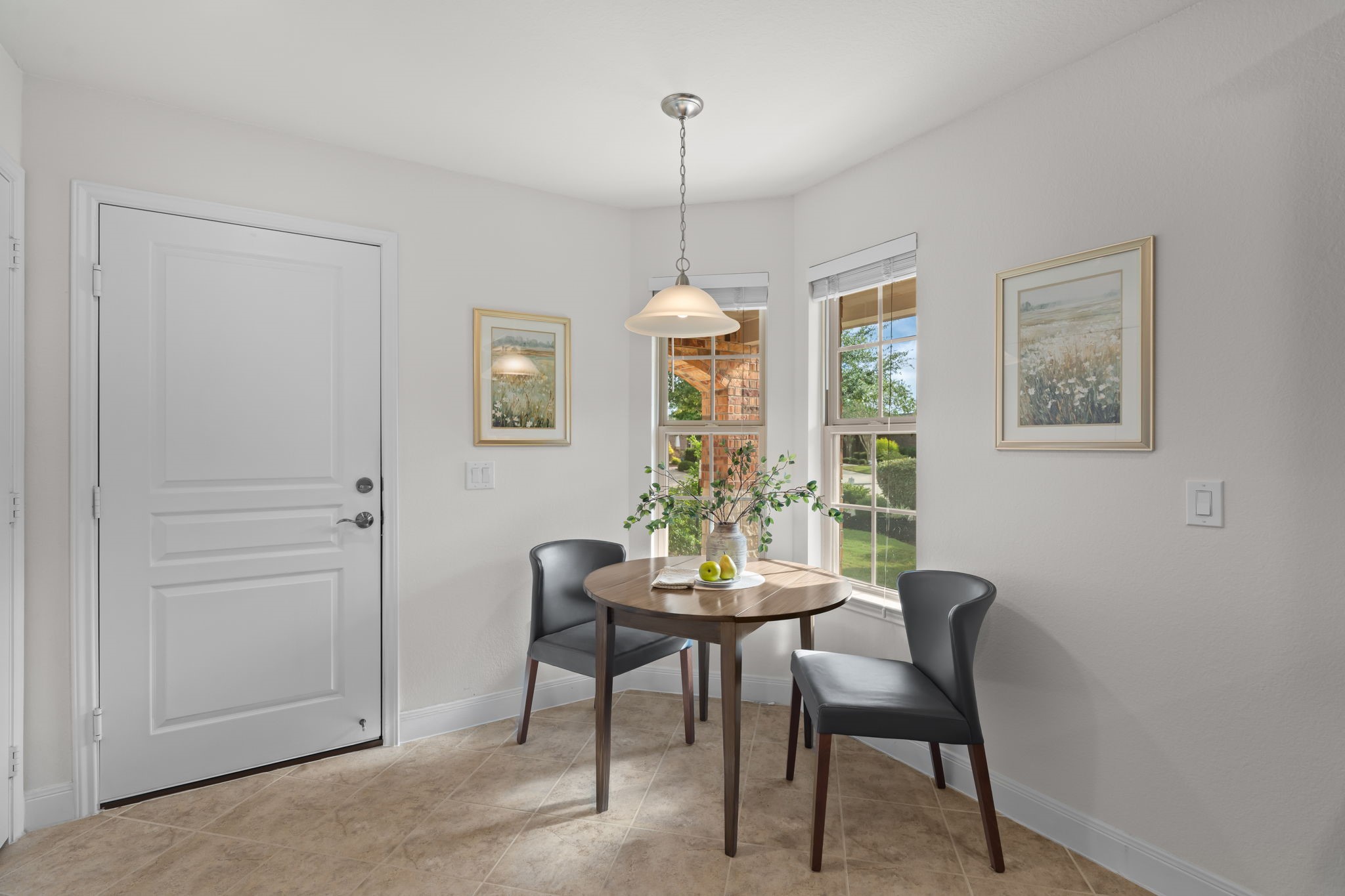 From morning coffee to evening conversations, this home makes everyday living easy!