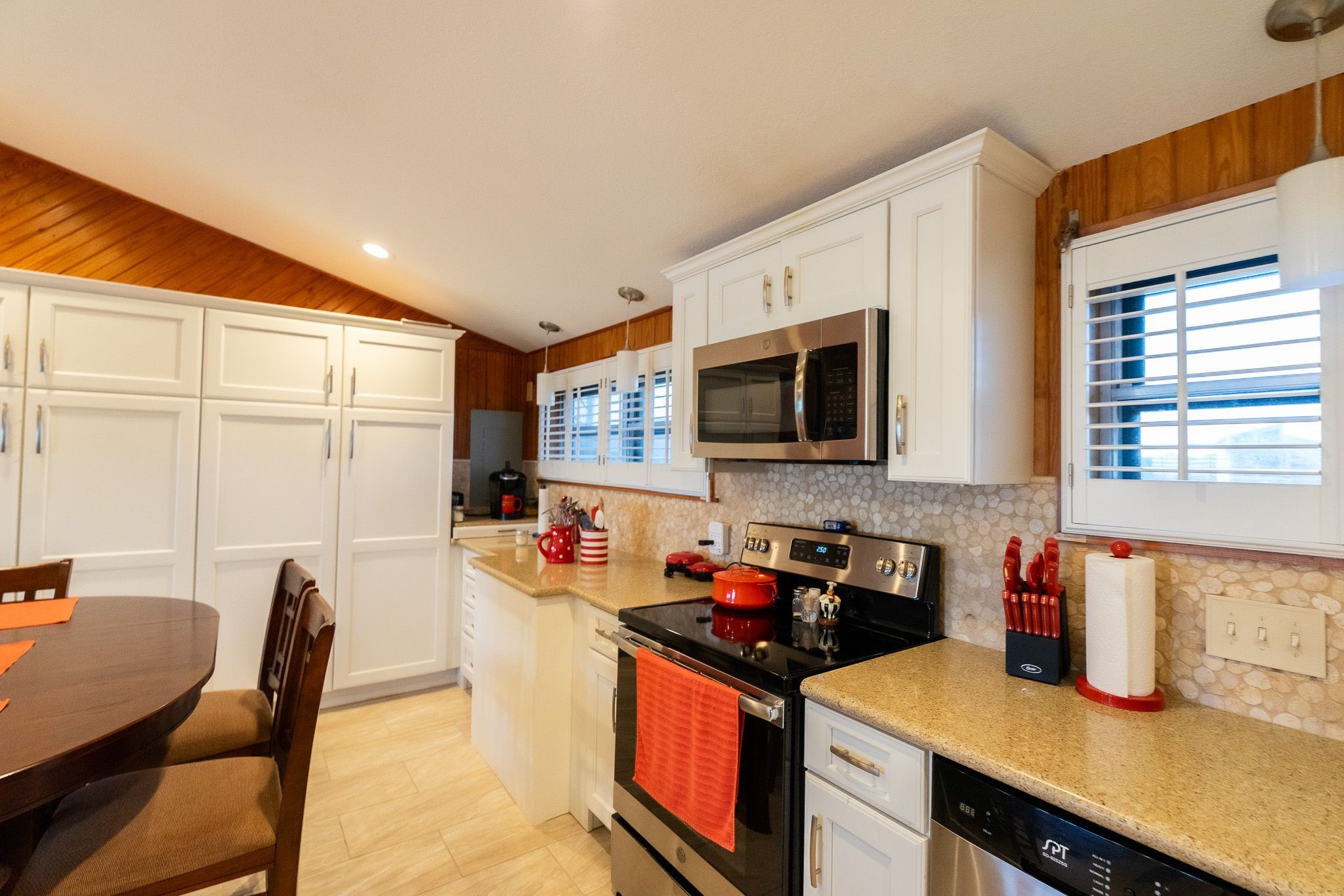 1417 8th Street, Dickinson, TX 77539