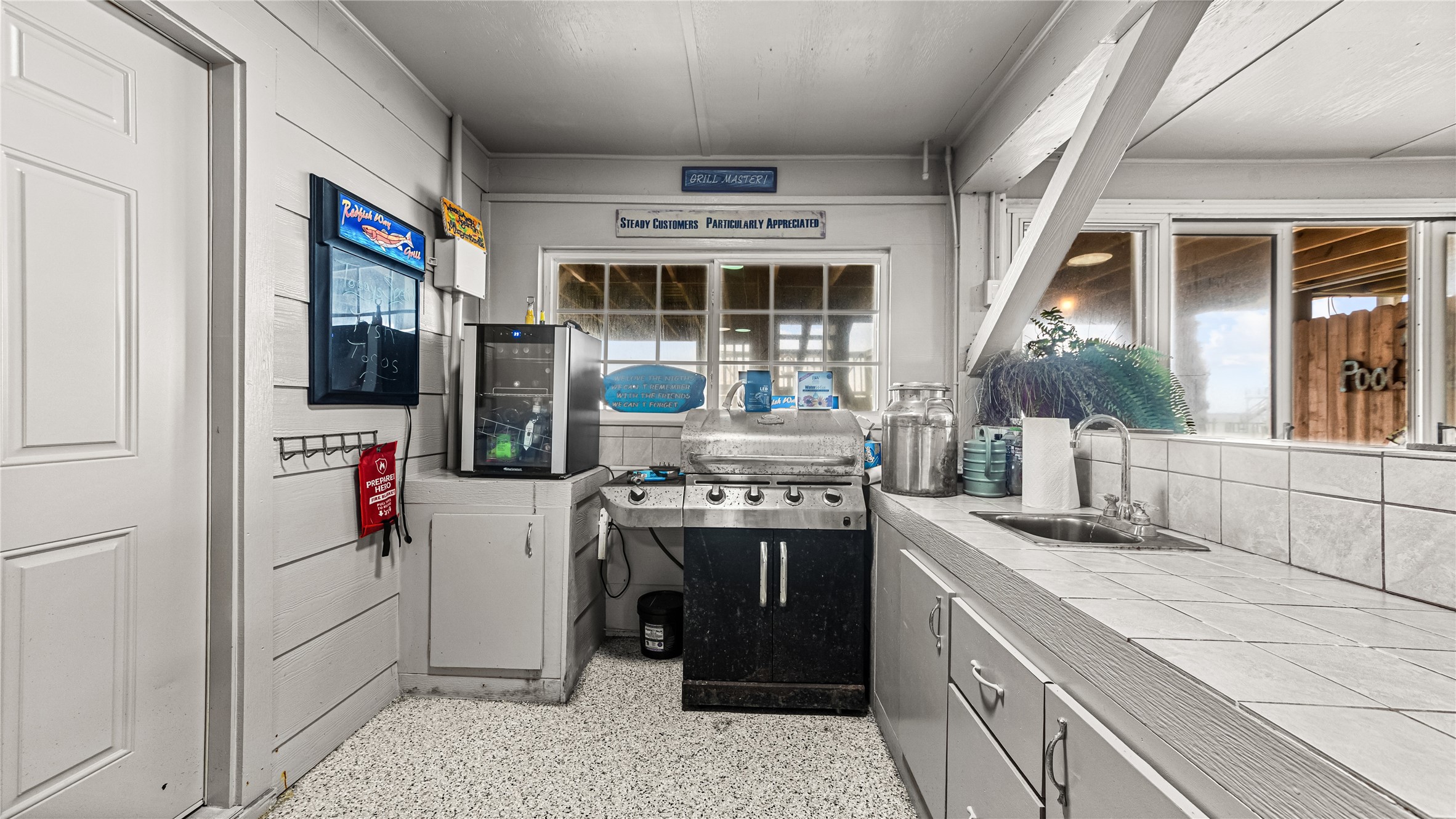 1417 8th Street, Dickinson, TX 77539