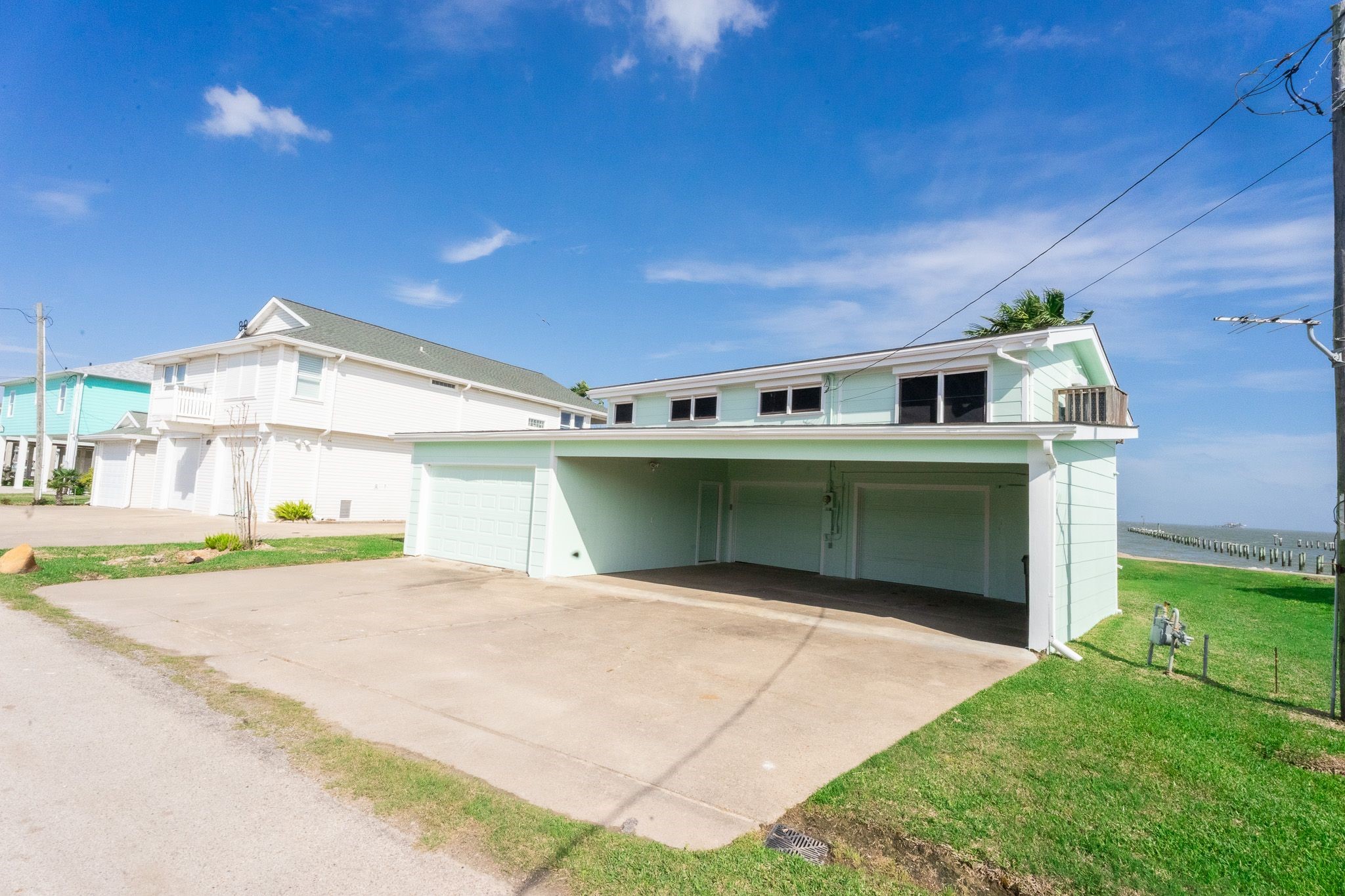 1417 8th Street, Dickinson, TX 77539