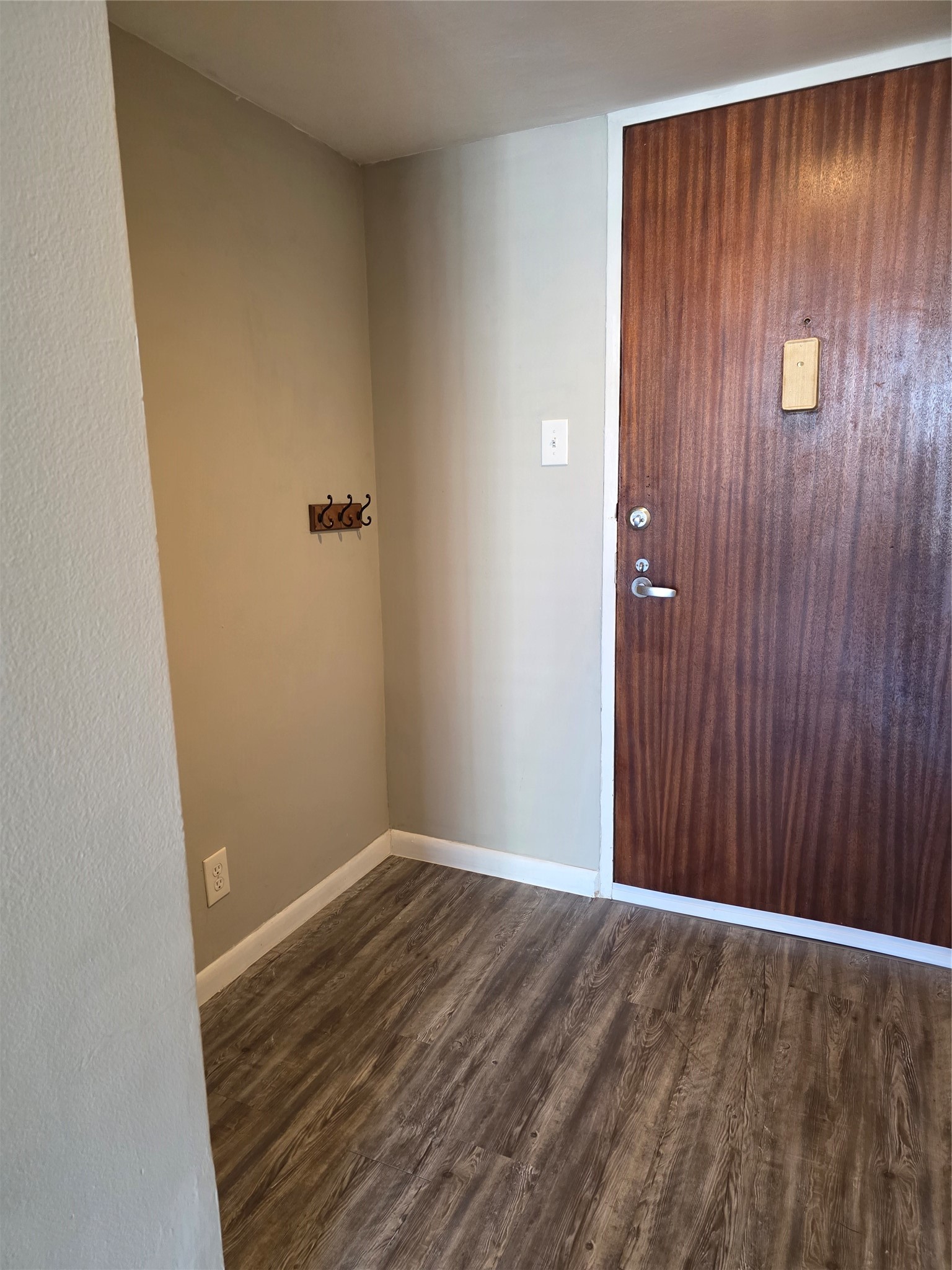 2016 Main Street, #1907, Houston, TX 77002