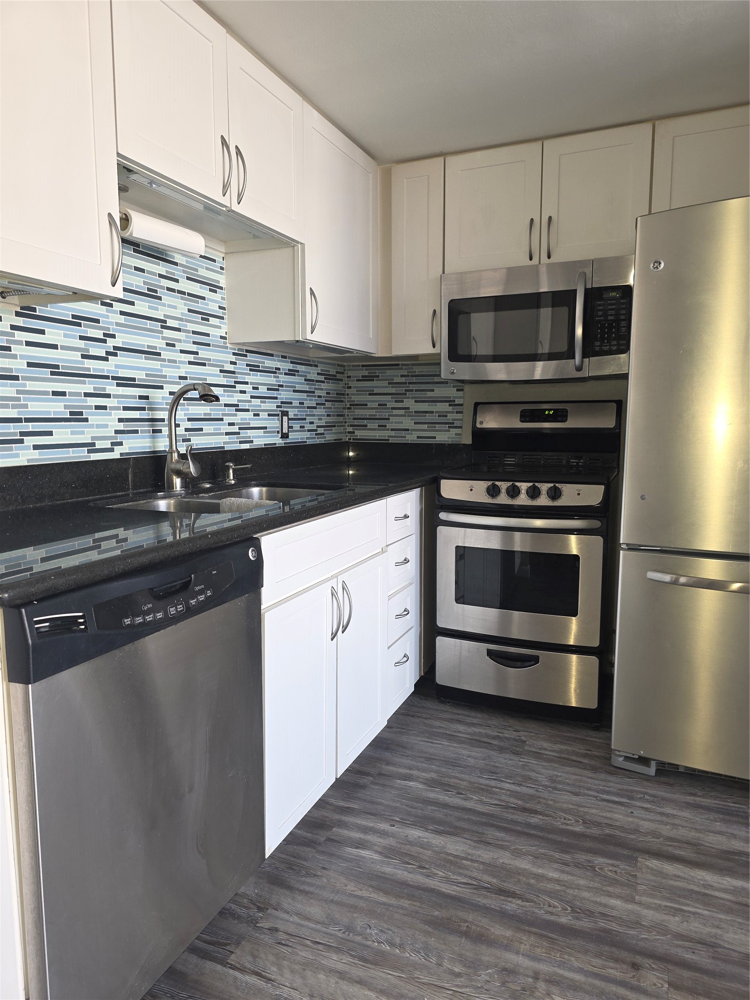 Modern kitchen