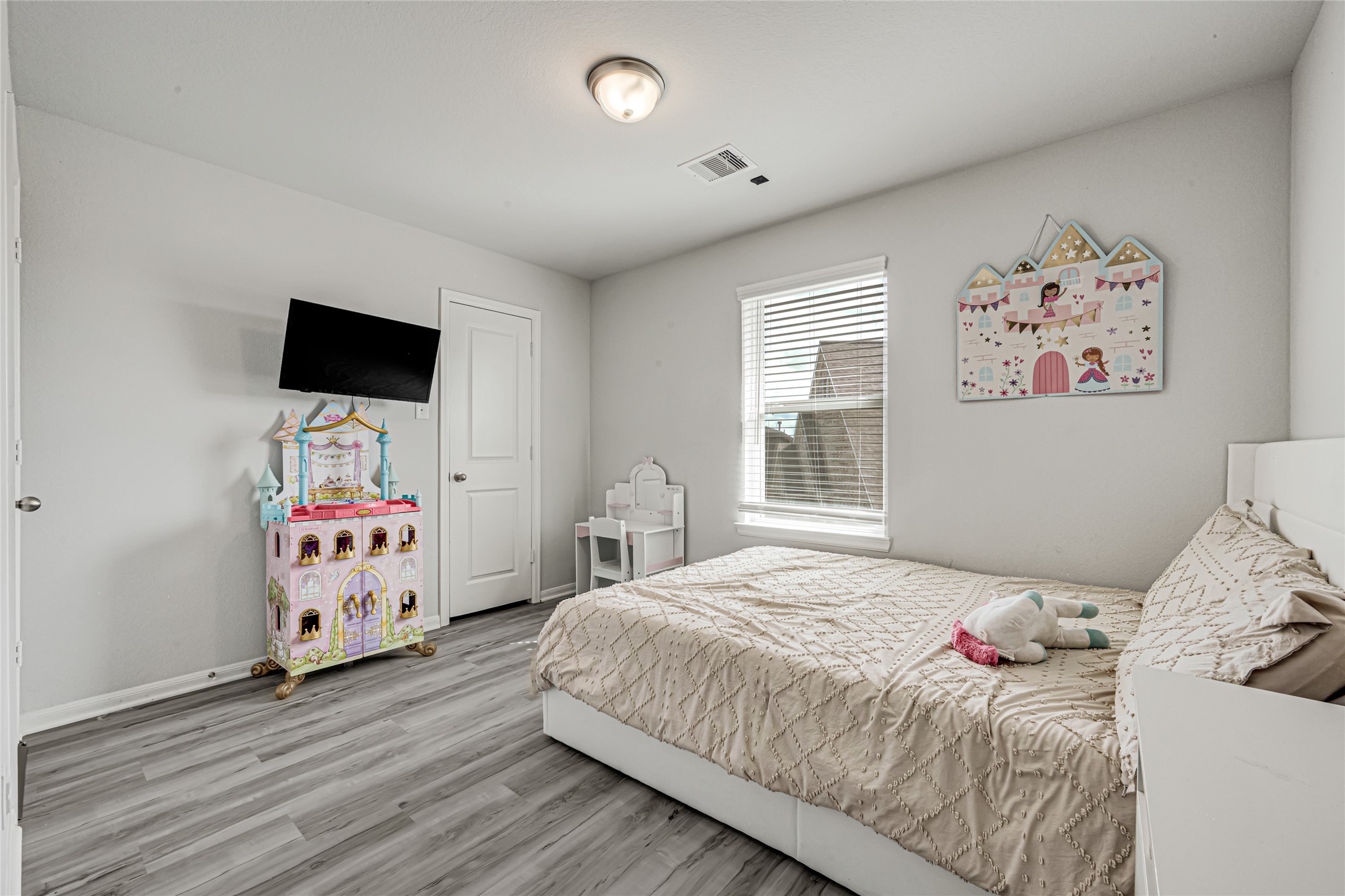 302 Vineyard Court, Alvin, TX 77511