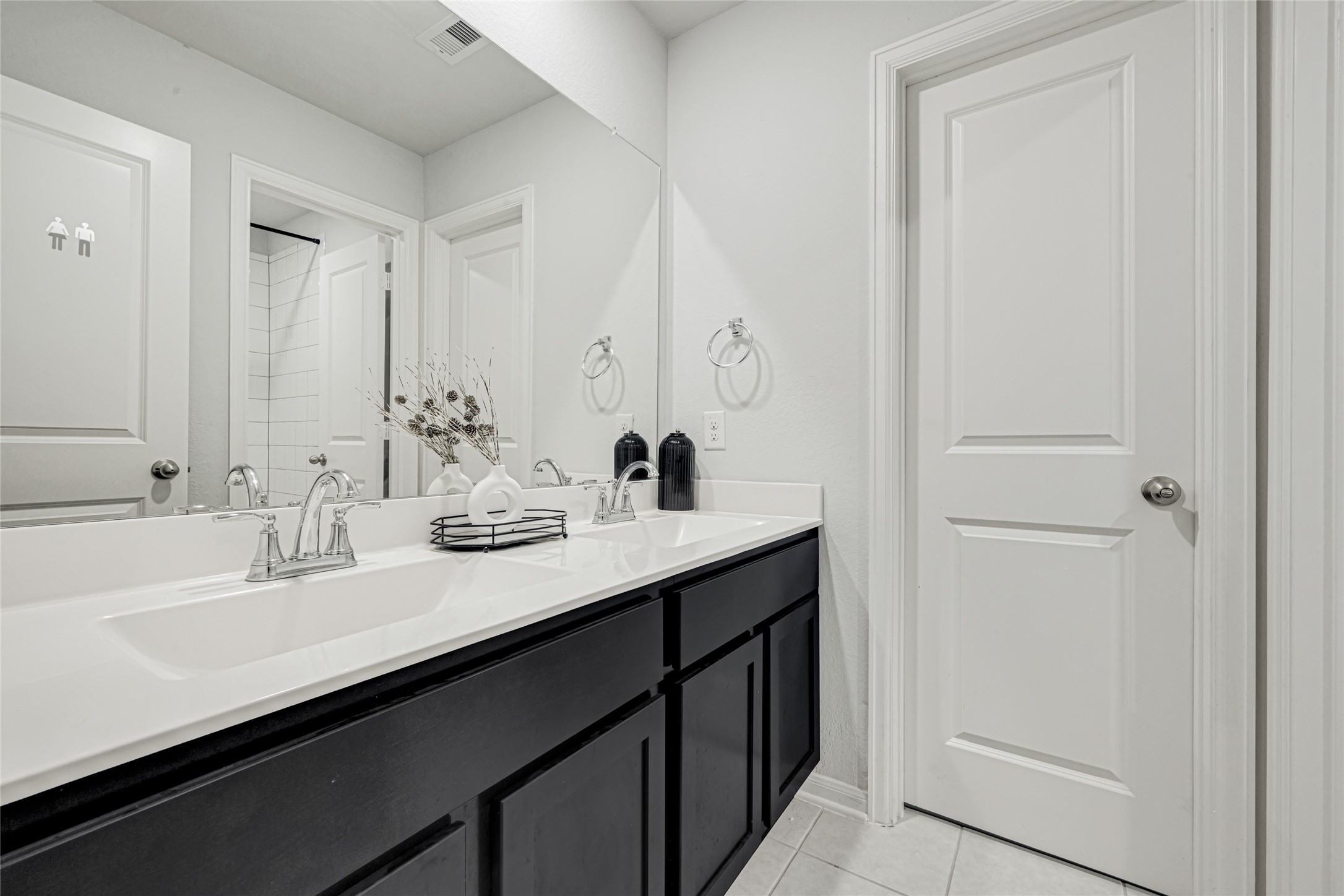 302 Vineyard Court, Alvin, TX 77511