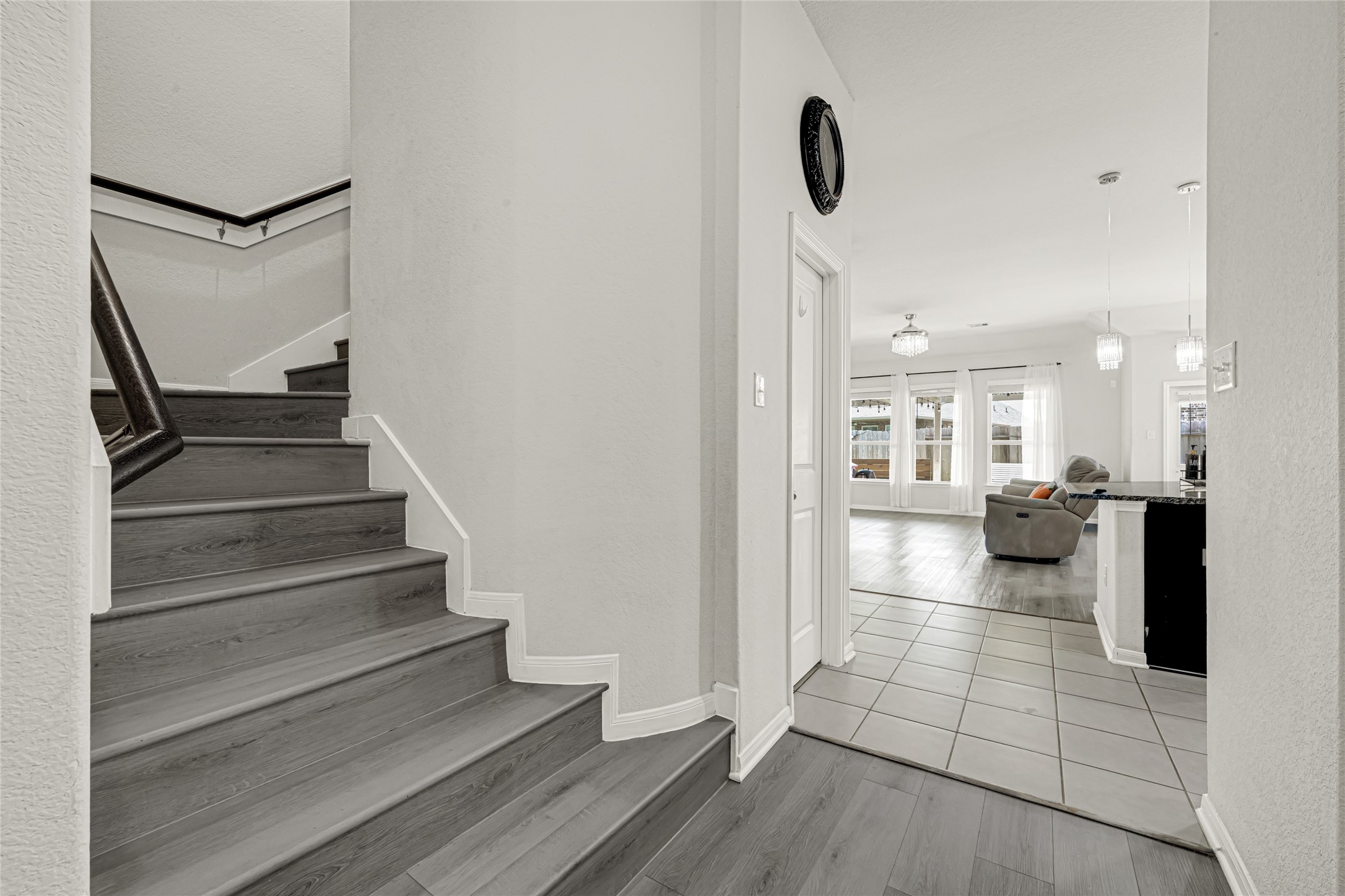 302 Vineyard Court, Alvin, TX 77511