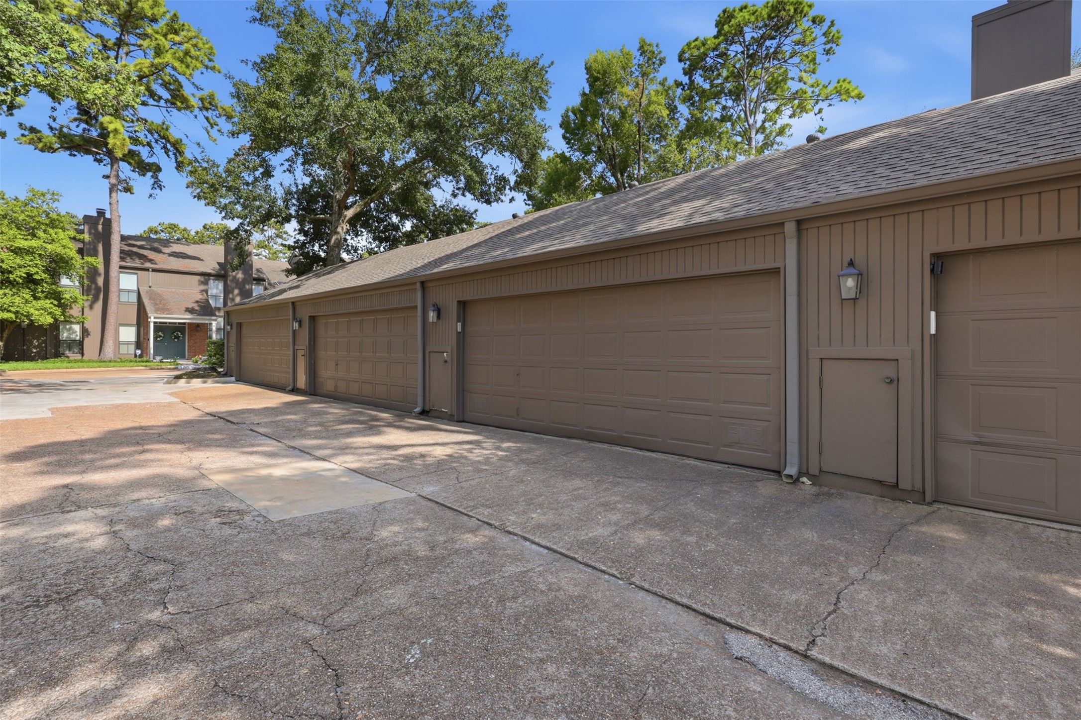 701 Bering Drive, #102, Houston, TX 77057