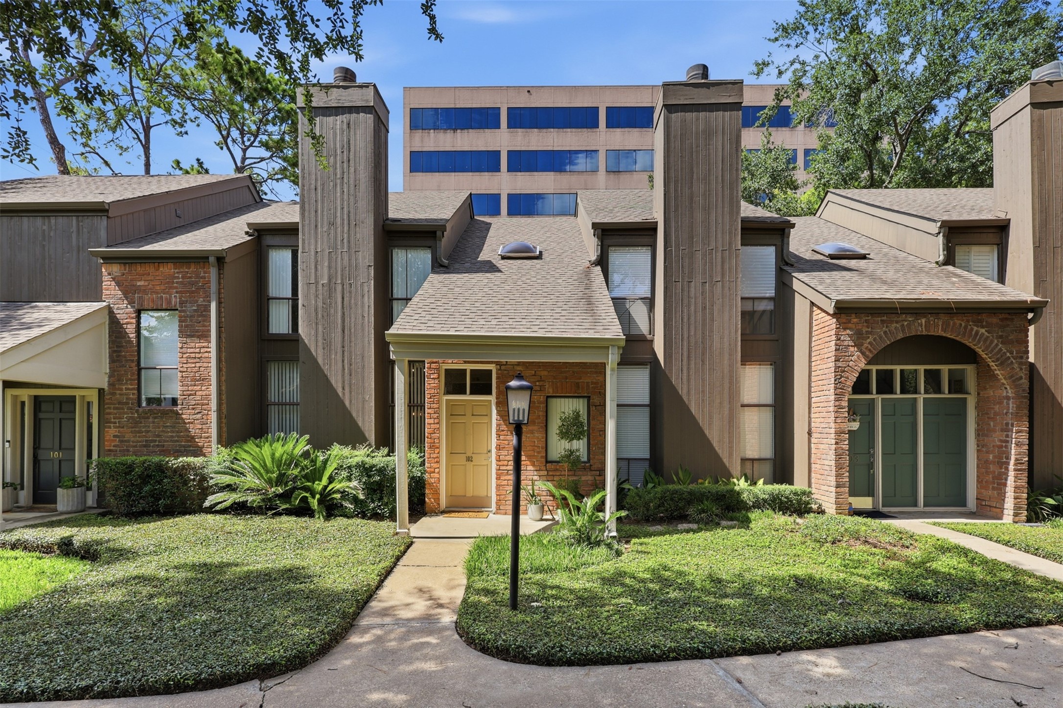 701 Bering Drive, #102, Houston, TX 77057