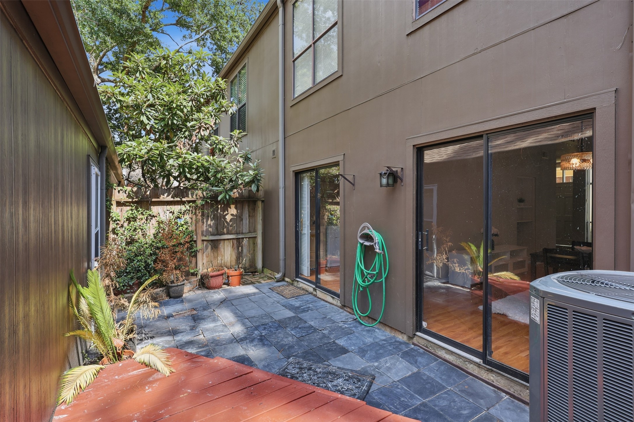 701 Bering Drive, #102, Houston, TX 77057