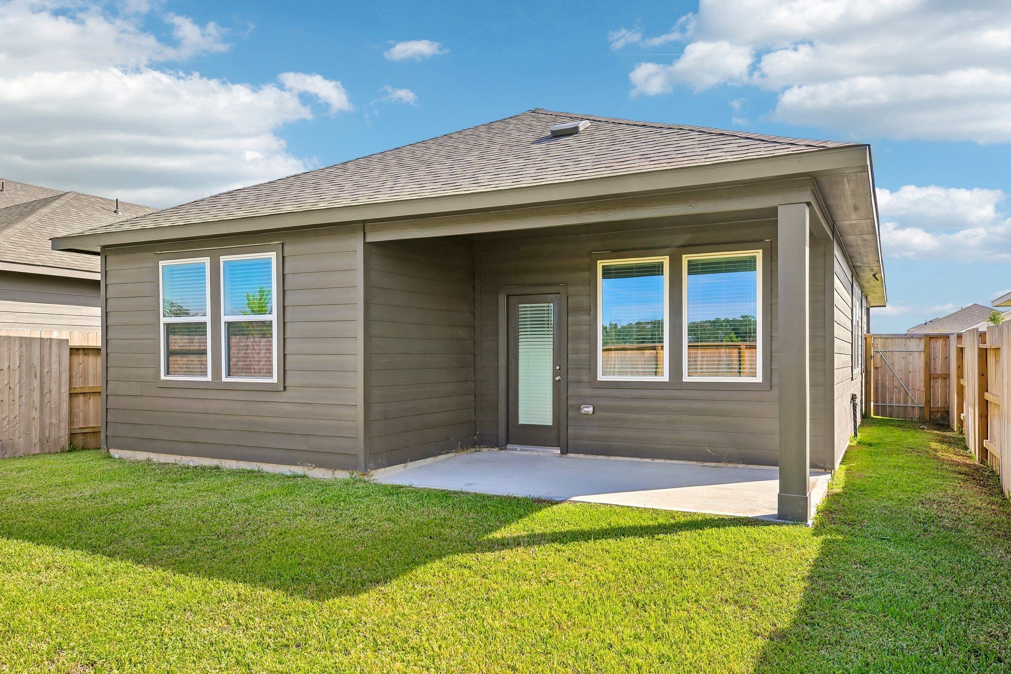 31019 Rova Boat Drive, Huffman, TX 77336