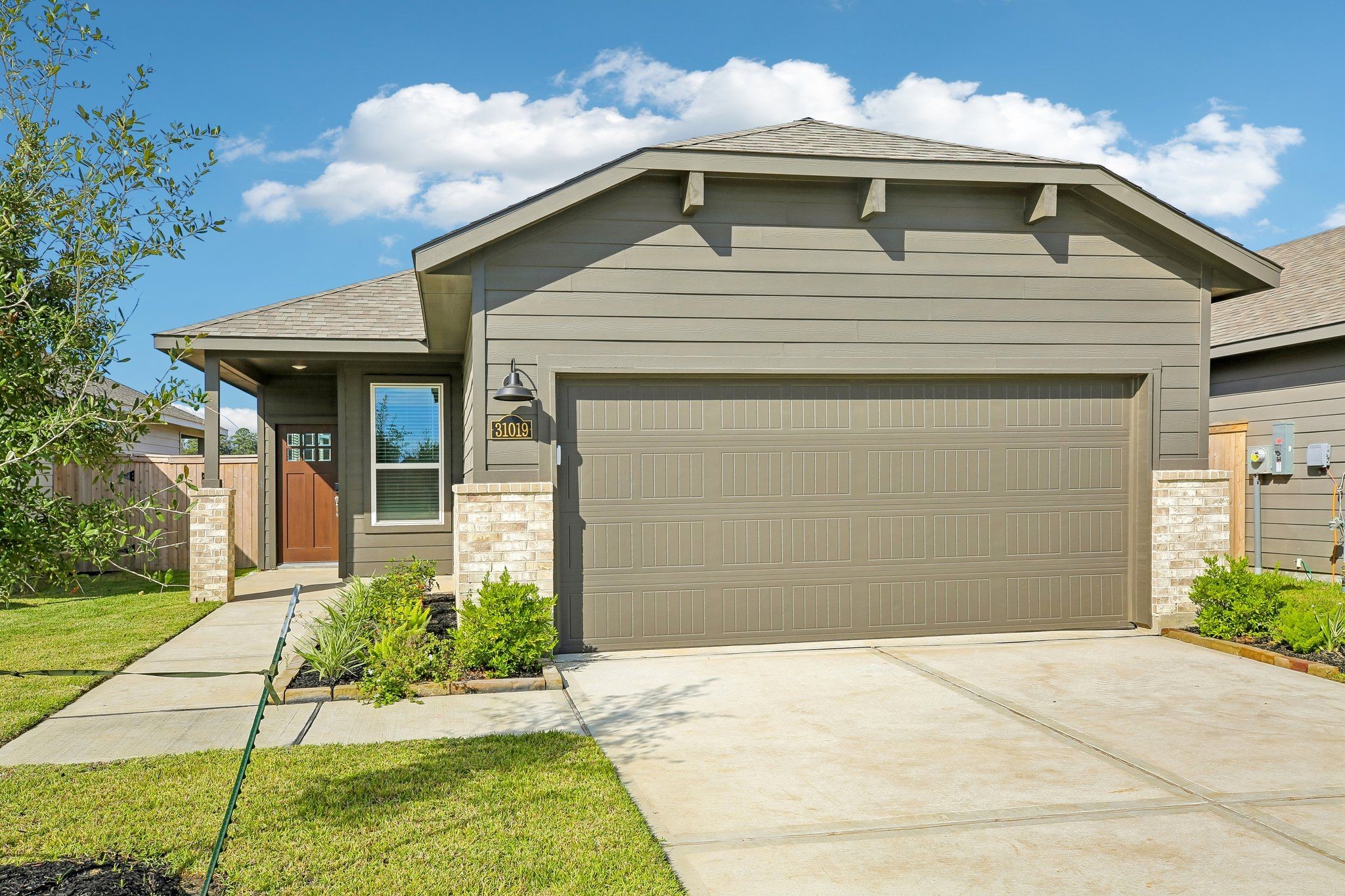 31019 Rova Boat Drive, Huffman, TX 77336