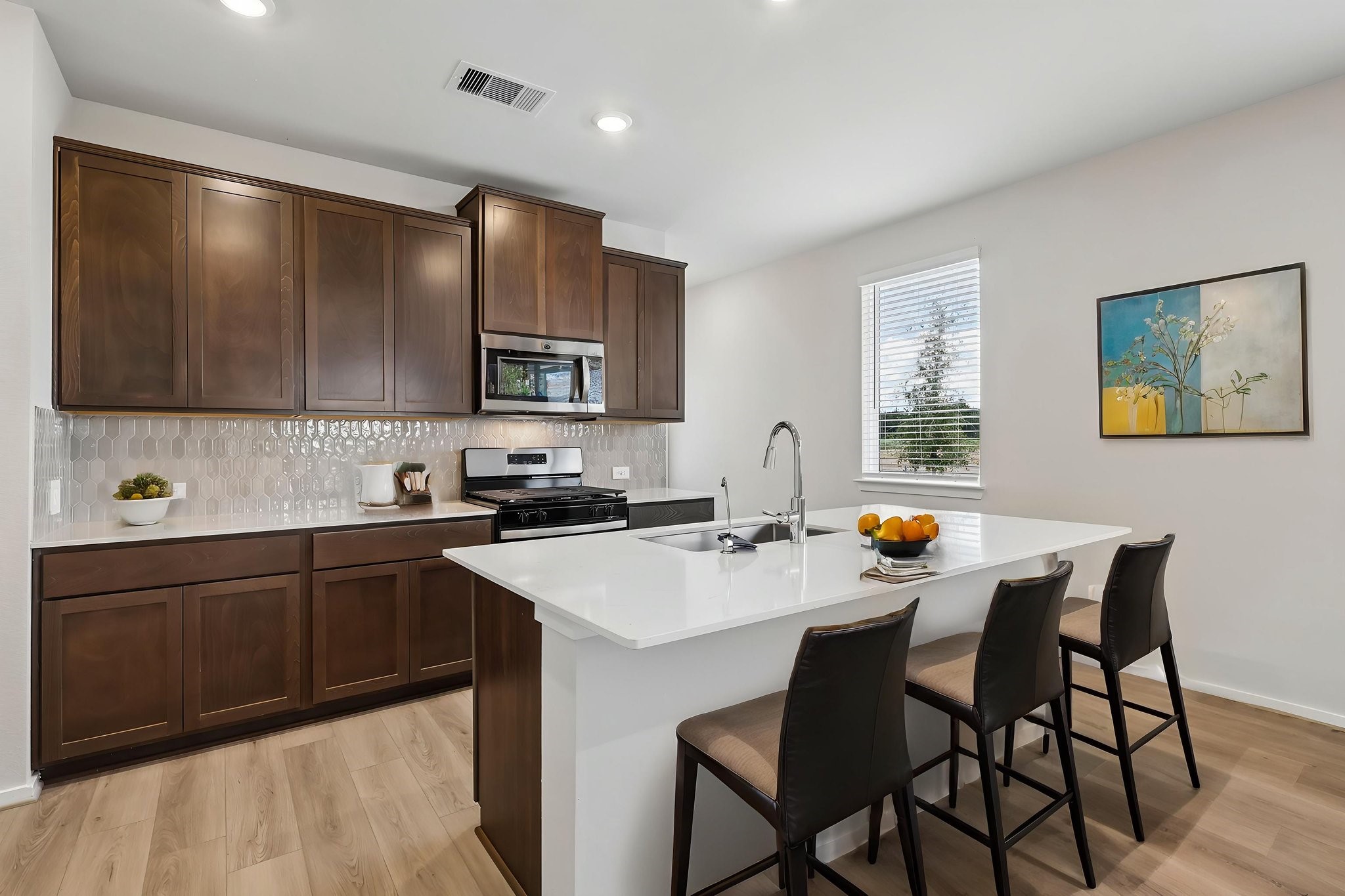 Image may not represent the exact property listed.