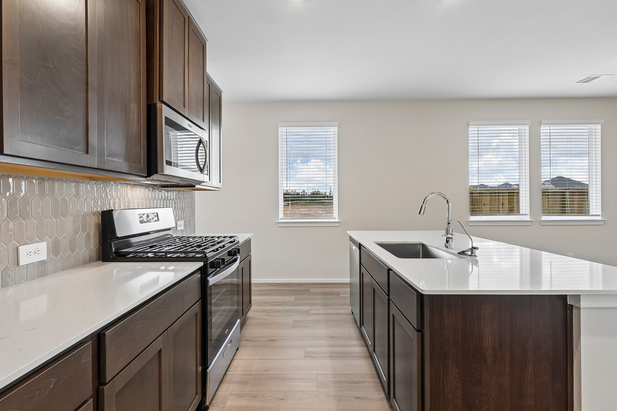 Image may not represent the exact property listed.