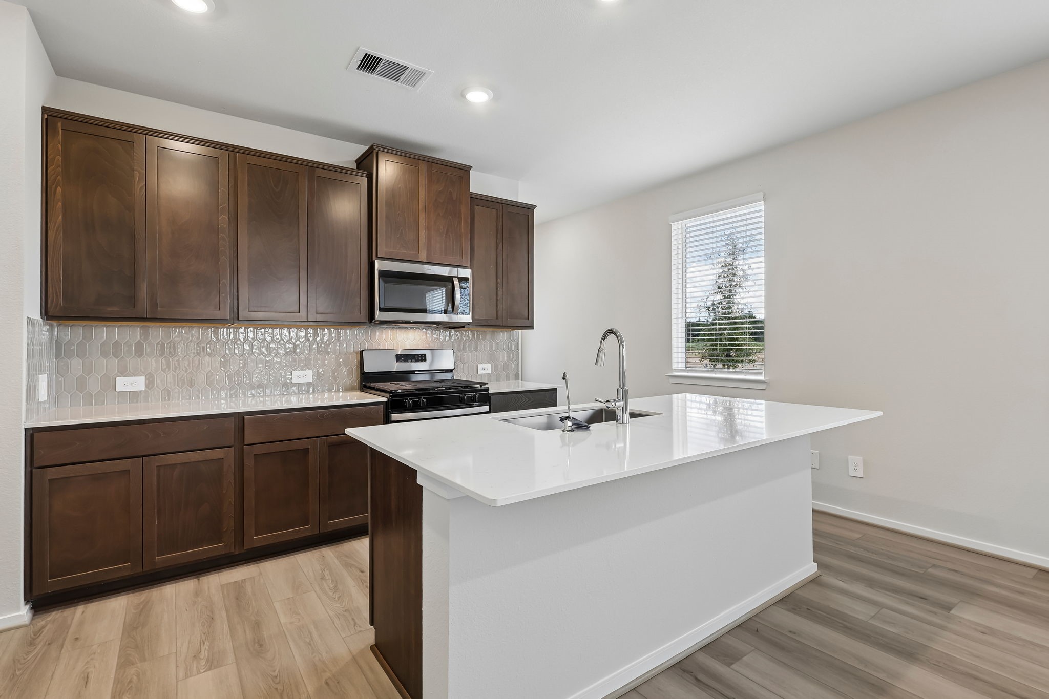 Image may not represent the exact property listed.