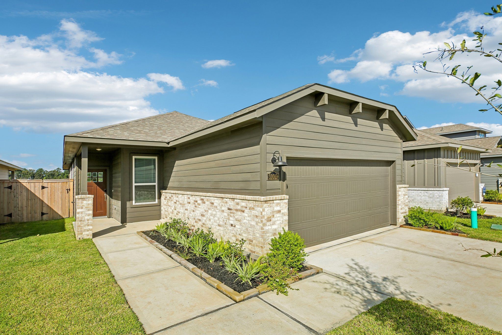 31019 Rova Boat Drive, Huffman, TX 77336