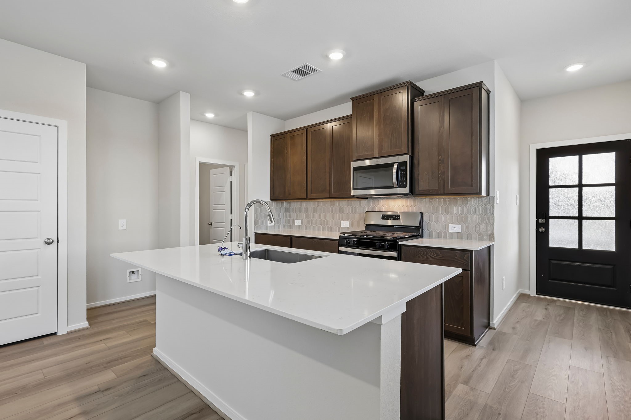 Image may not represent the exact property listed.