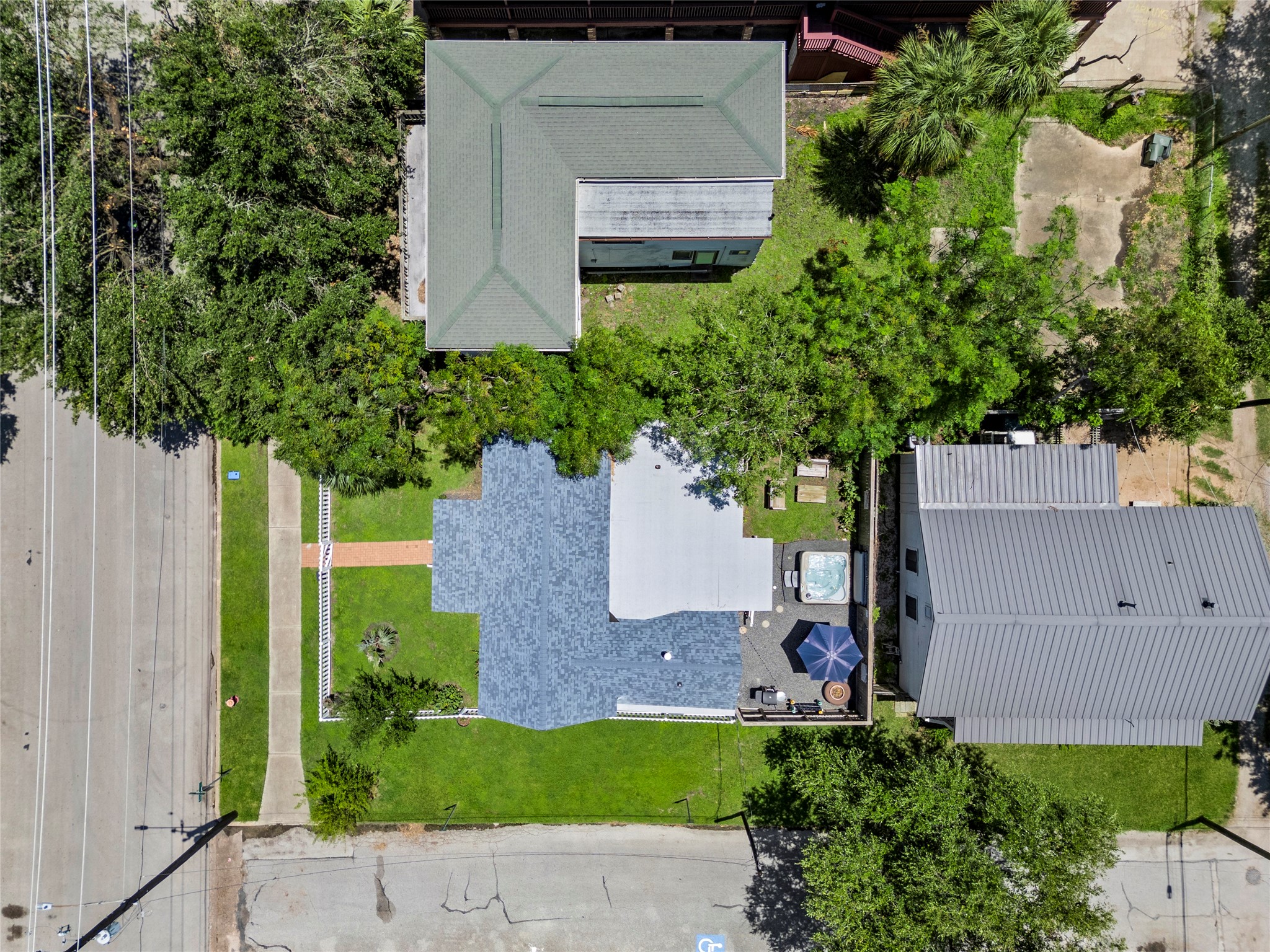 3327 Ursuline Street, Galveston, TX 77550
