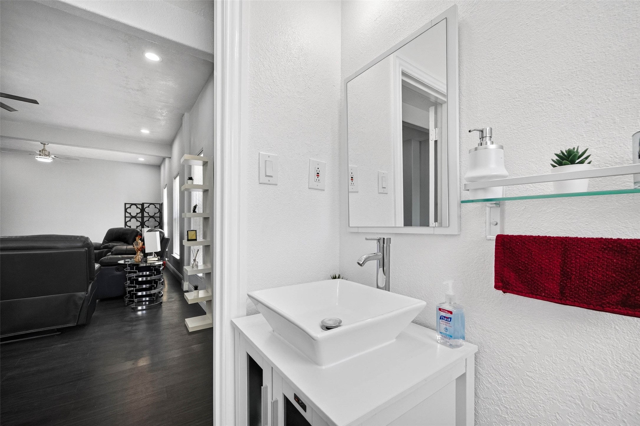 Guest Half bath downstairs