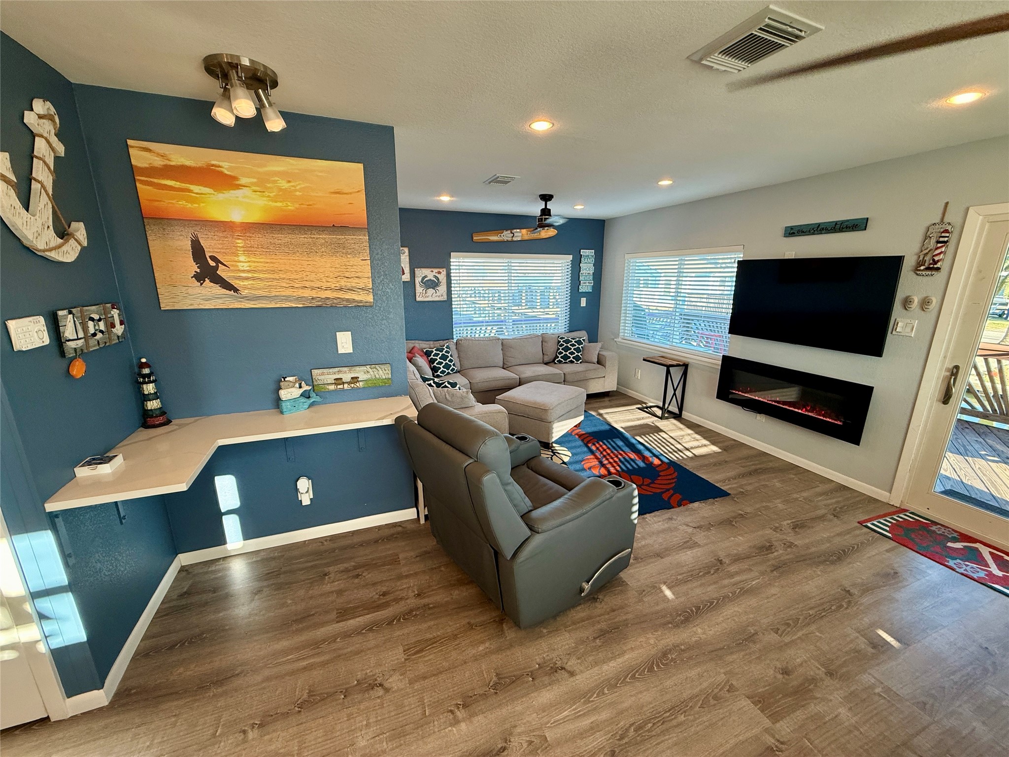 16719 Tahiti Way, Jamaica Beach, TX 77554