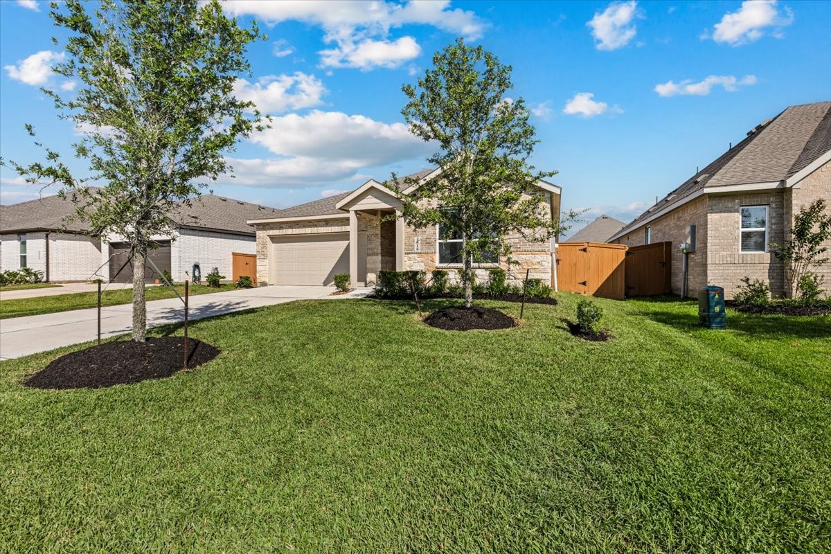 2816 Golden Isle Drive, Texas City, TX 77568