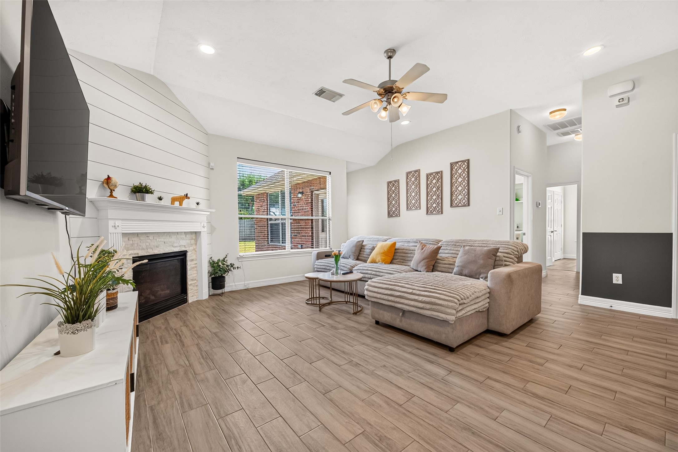 7419 Avalon Trce, Richmond, TX 77407 7419 Avalon Trce, Richmond, TX 77407