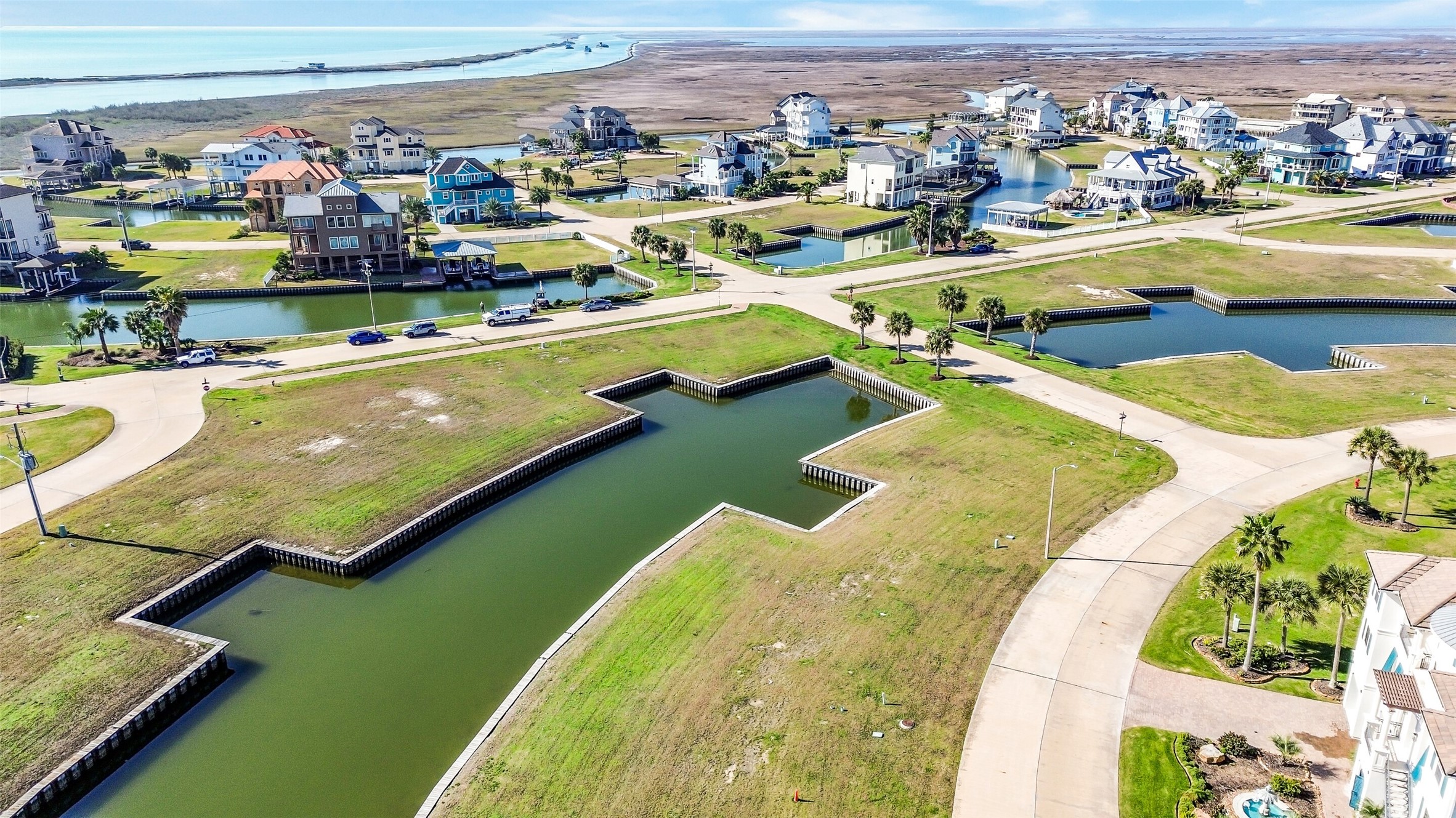 30 Long Key, Hitchcock, TX 77563