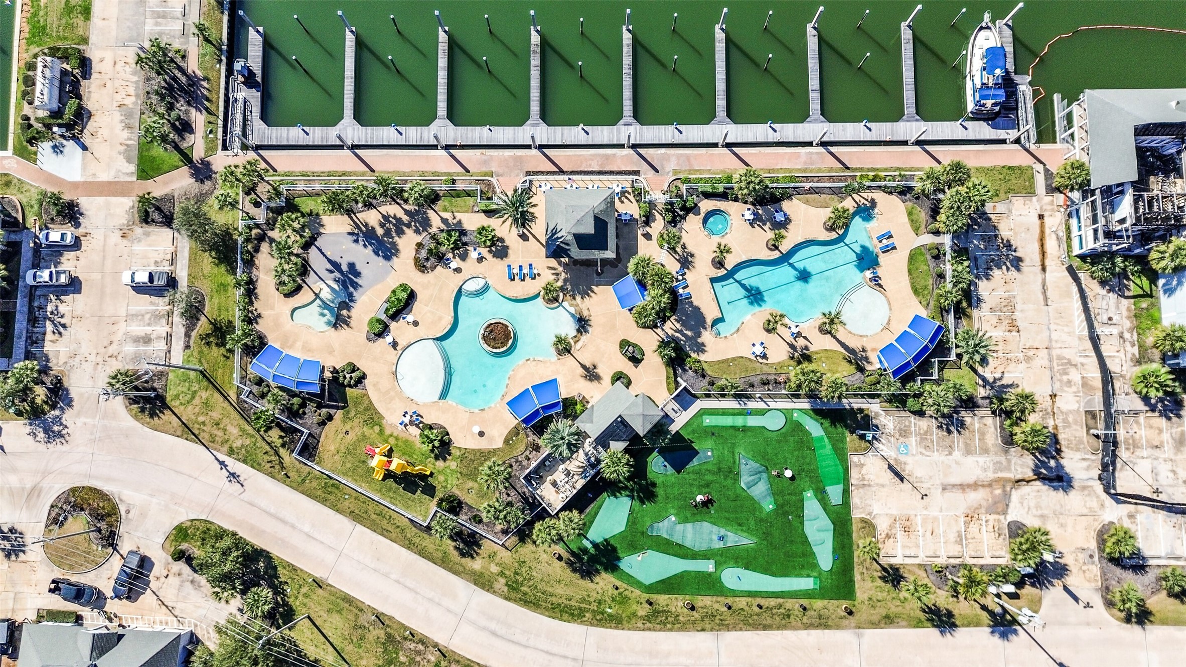 30 Long Key, Hitchcock, TX 77563