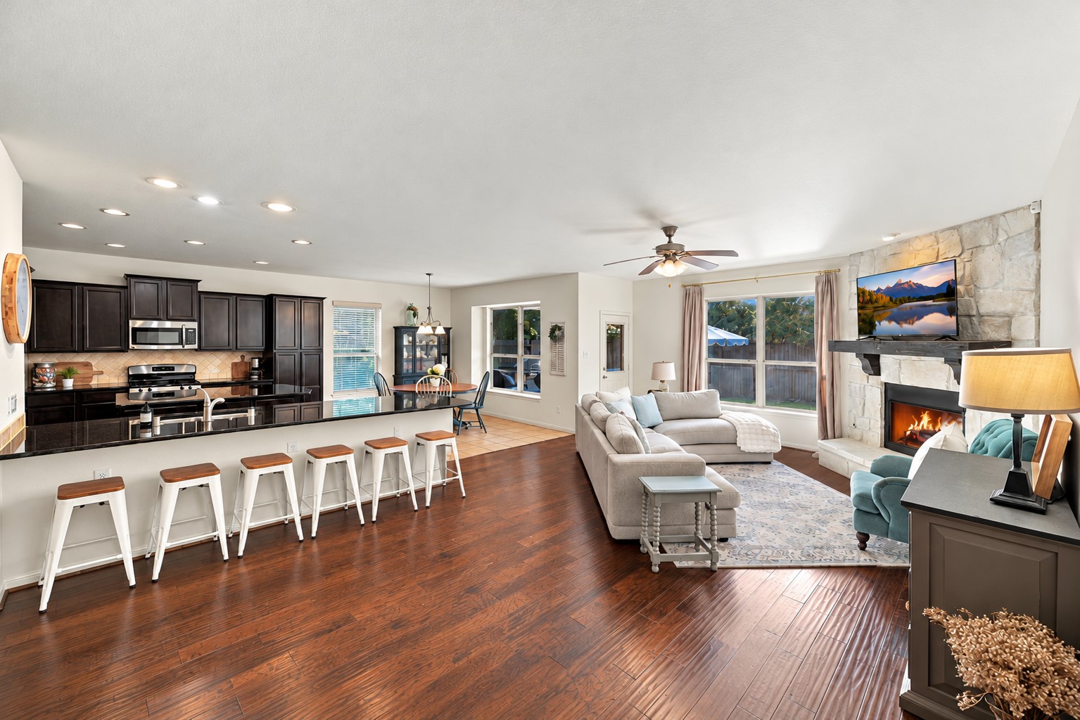 134 Meadow Landing Drive, Conroe, TX 77384