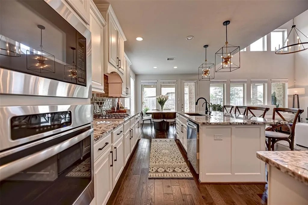 11123 Lowthorpe Lane, Richmond, TX 77407