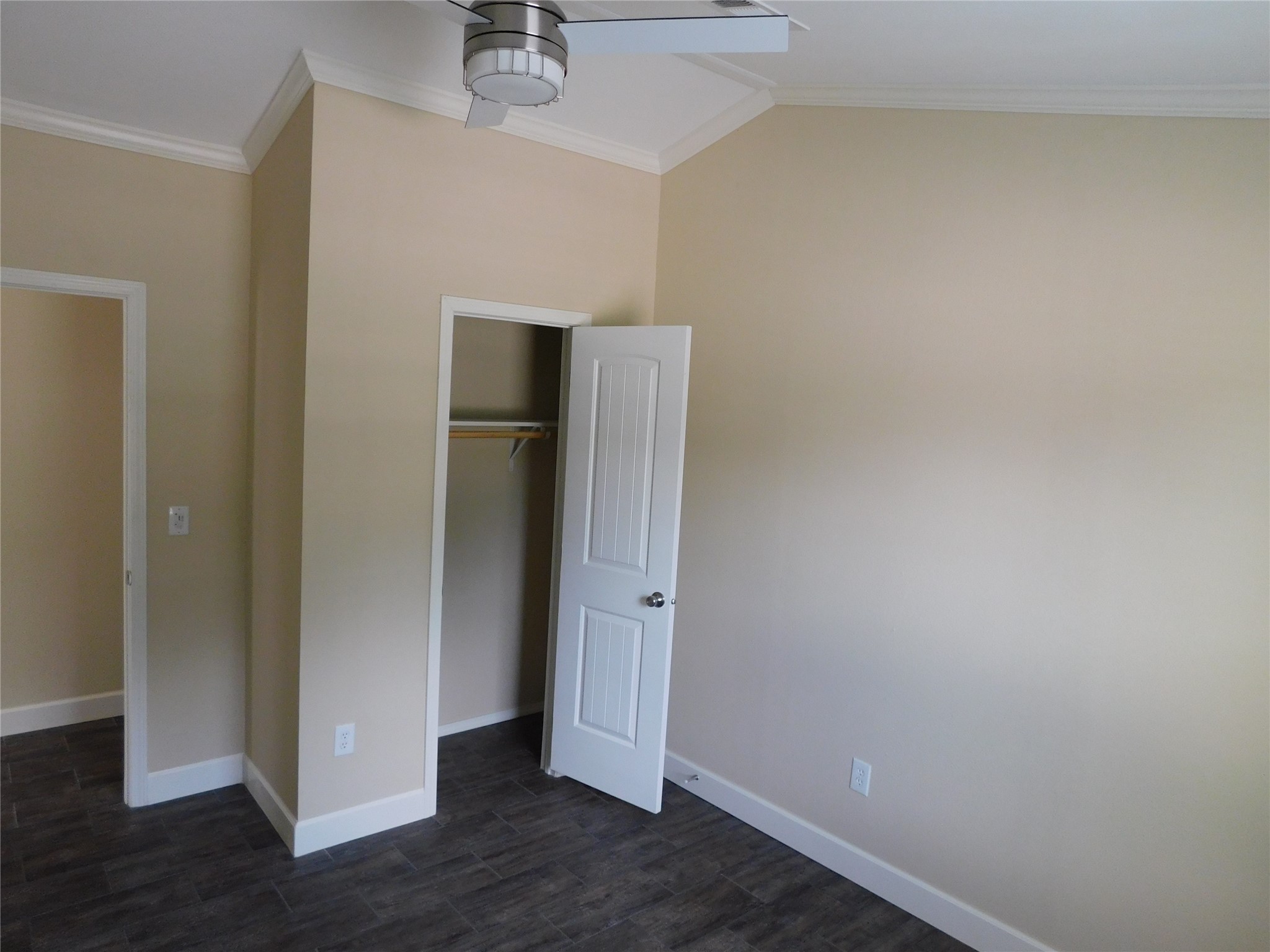 21515 W Hammond Drive, Porter, TX 77365