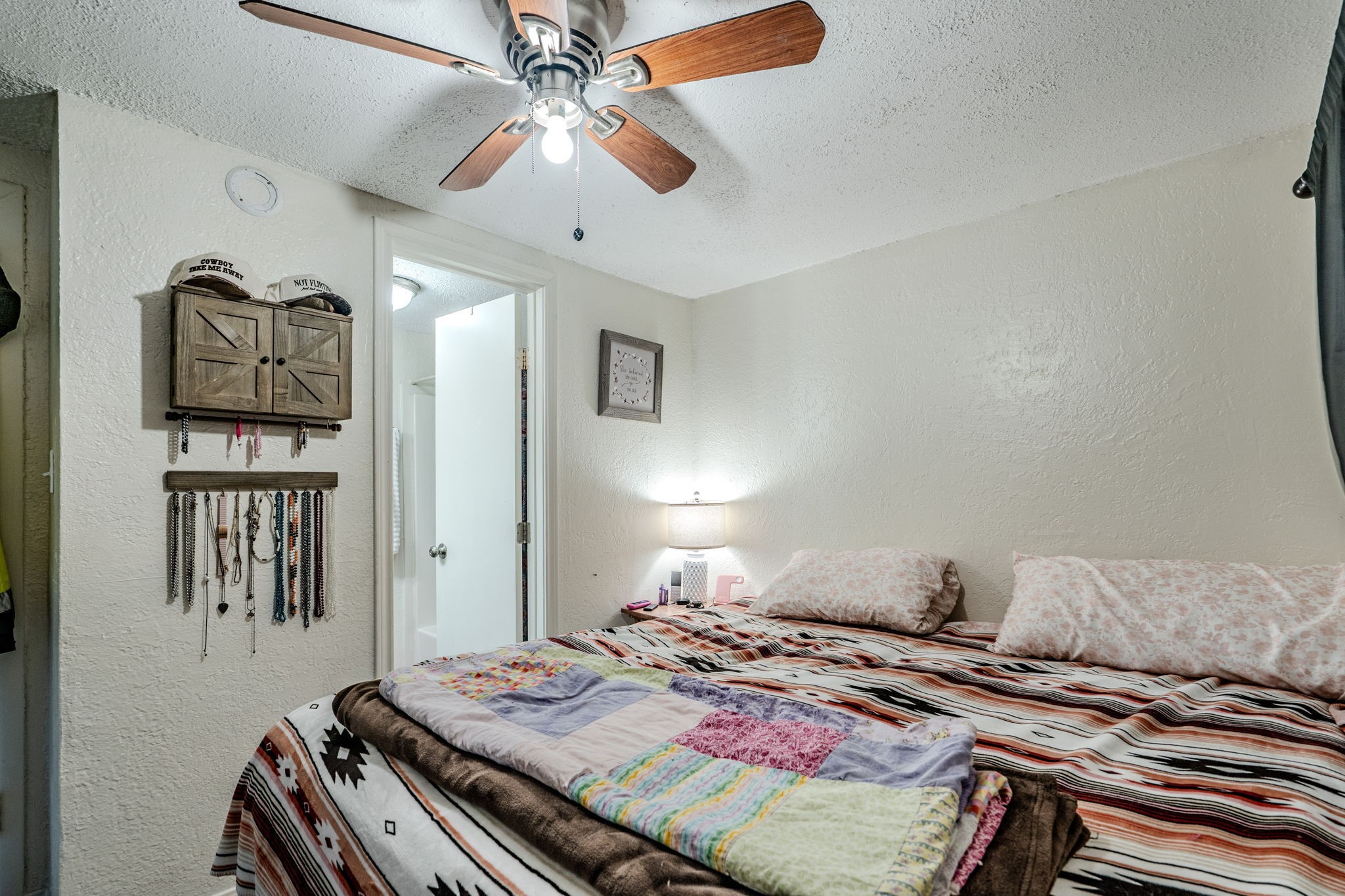 414 Jackson Avenue, Bacliff, TX 77518